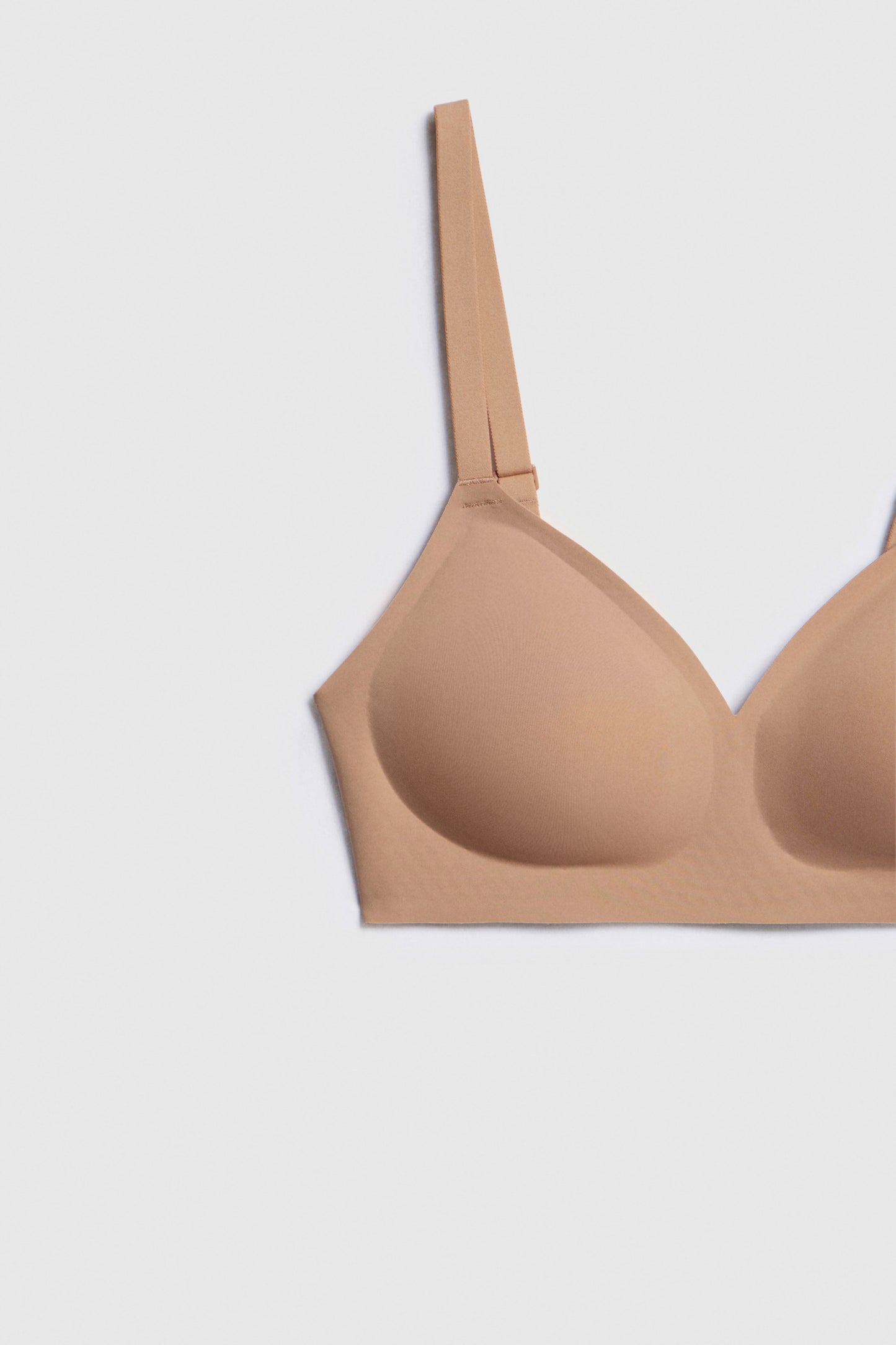NUDE BEIGE