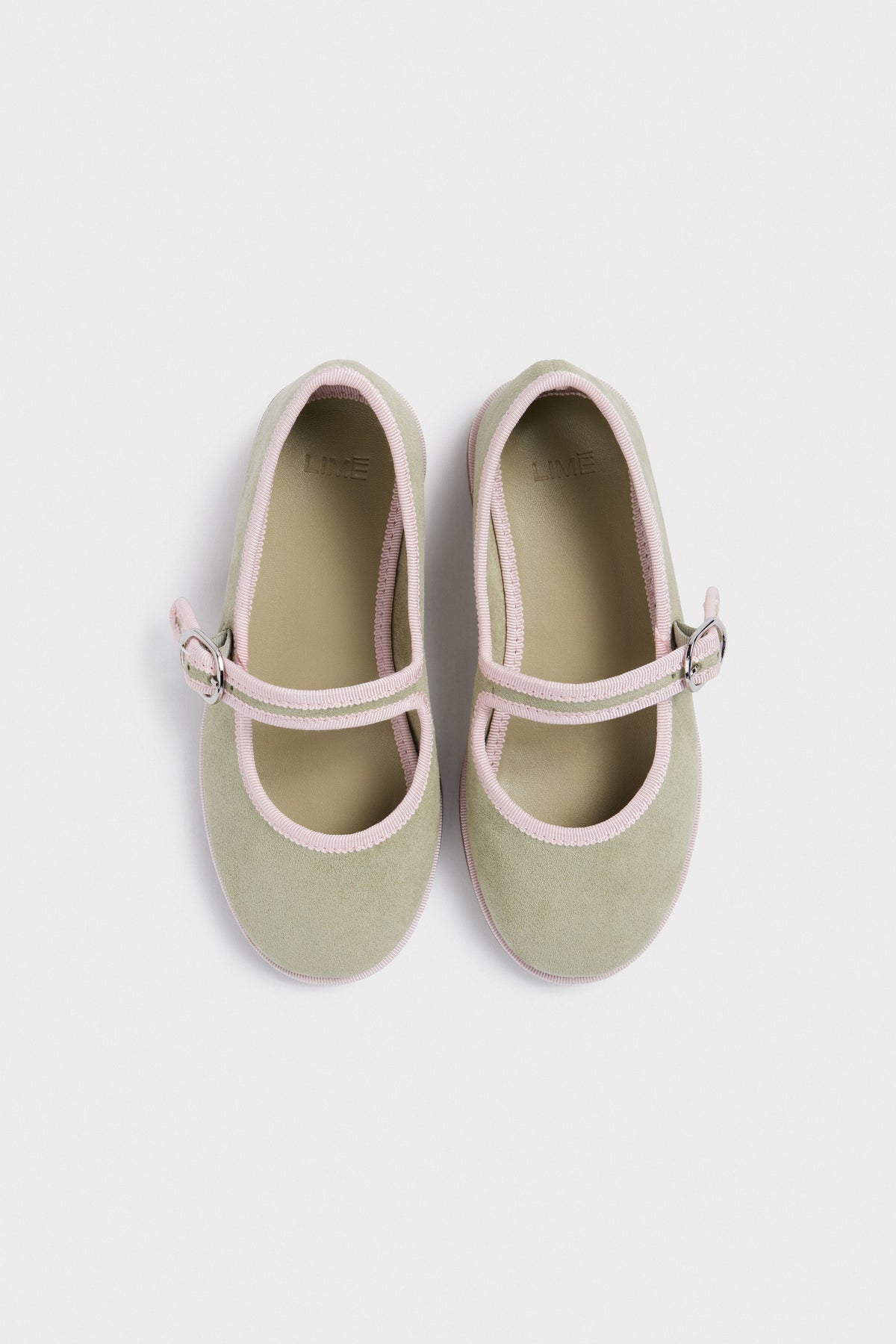 LIGHT OLIVE