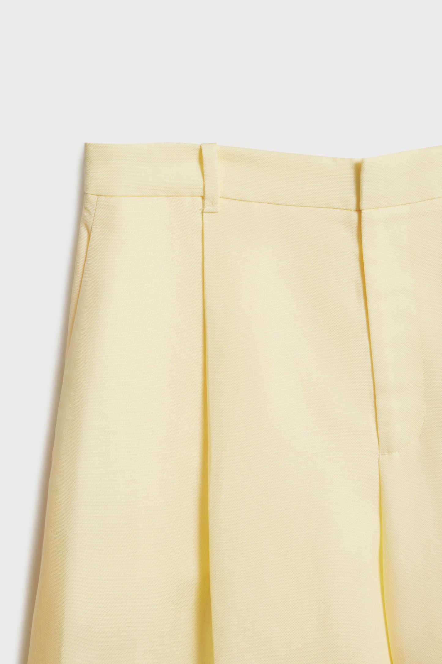 LIGHT YELLOW