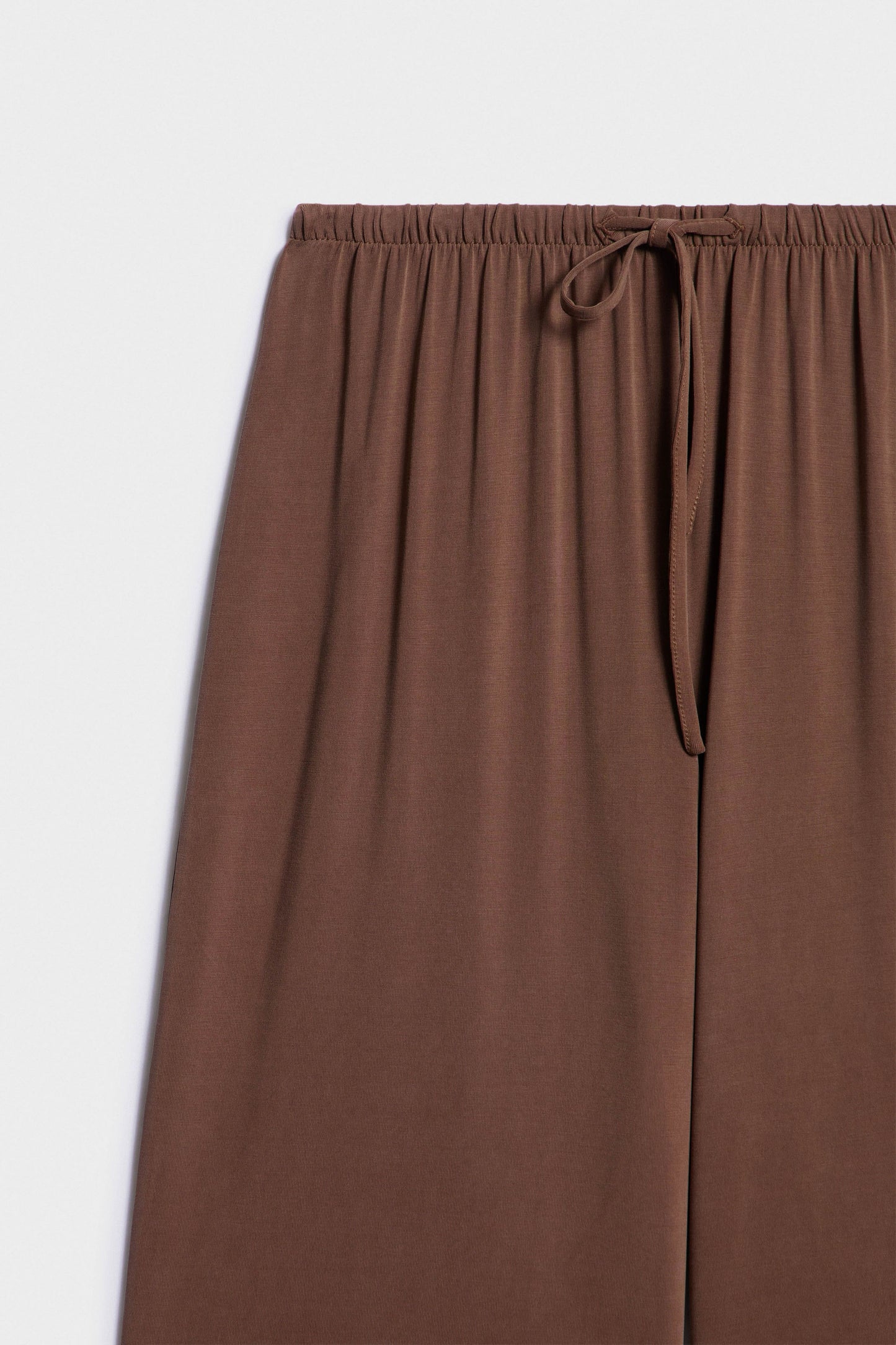 DARK BEIGE