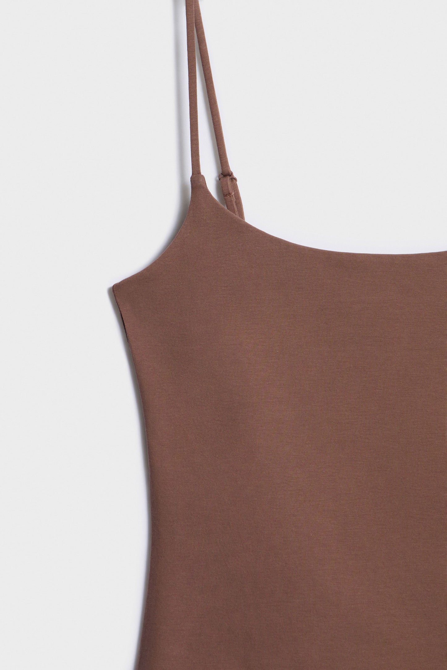 DARK BEIGE