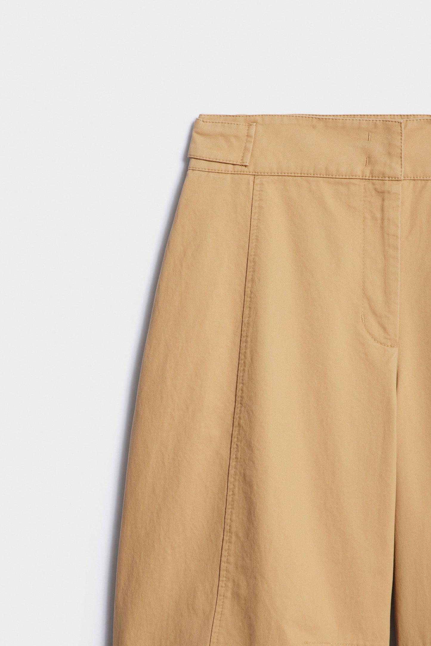 LIGHT BEIGE