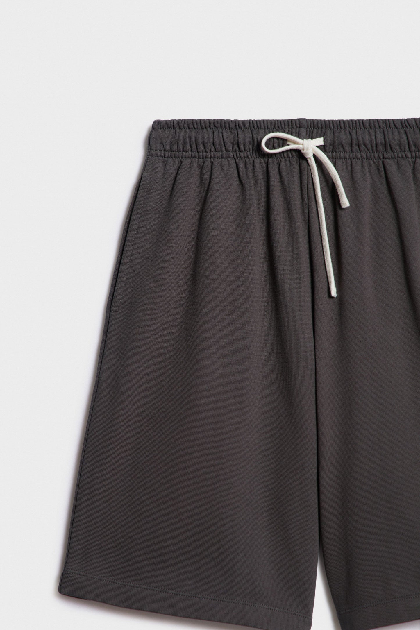 ANTHRACITE GREY