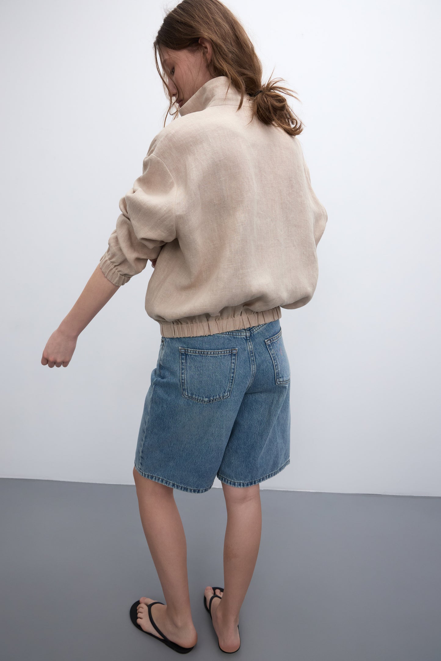 GREY BEIGE