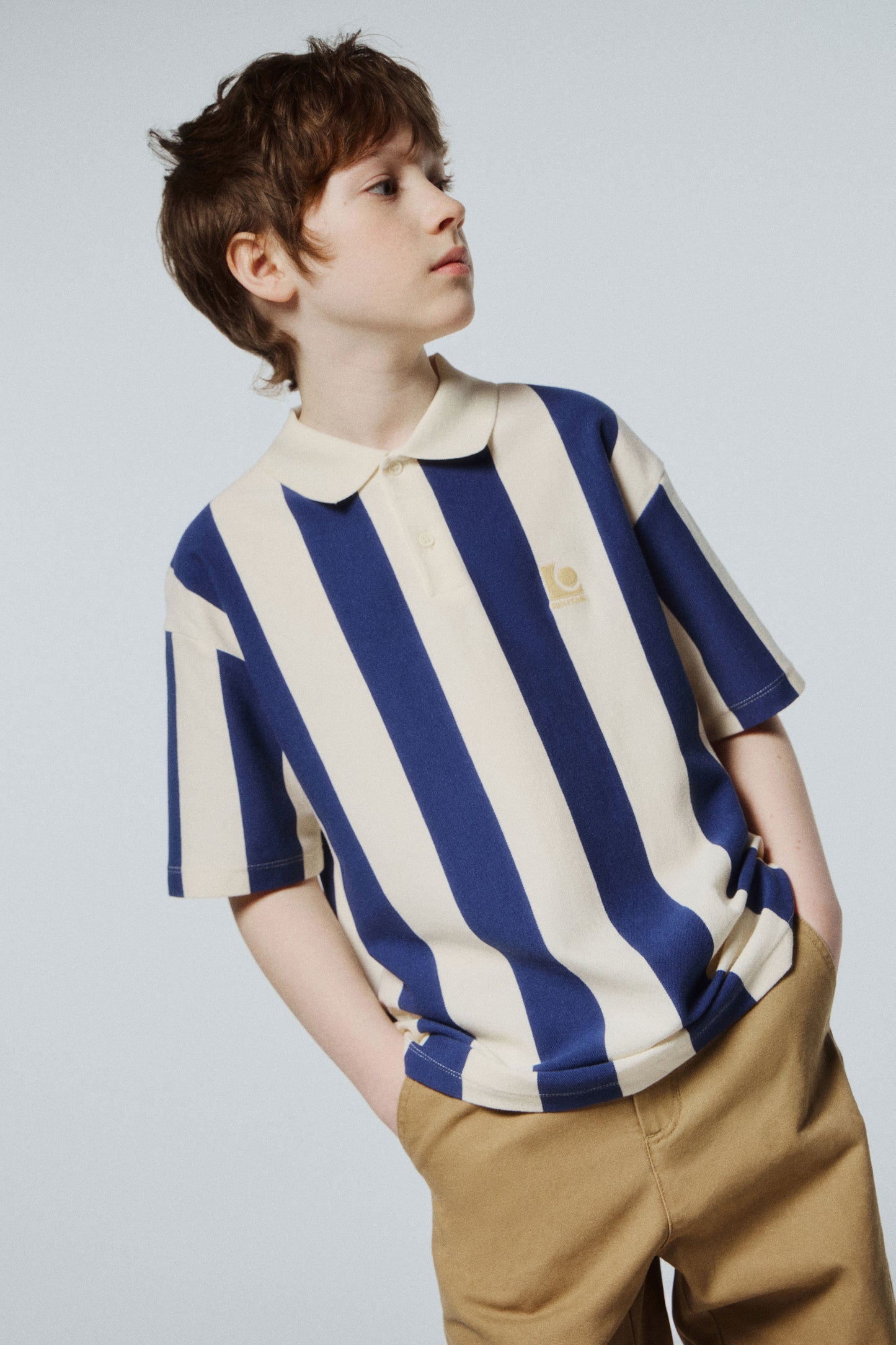DARK BLUE/WHITE