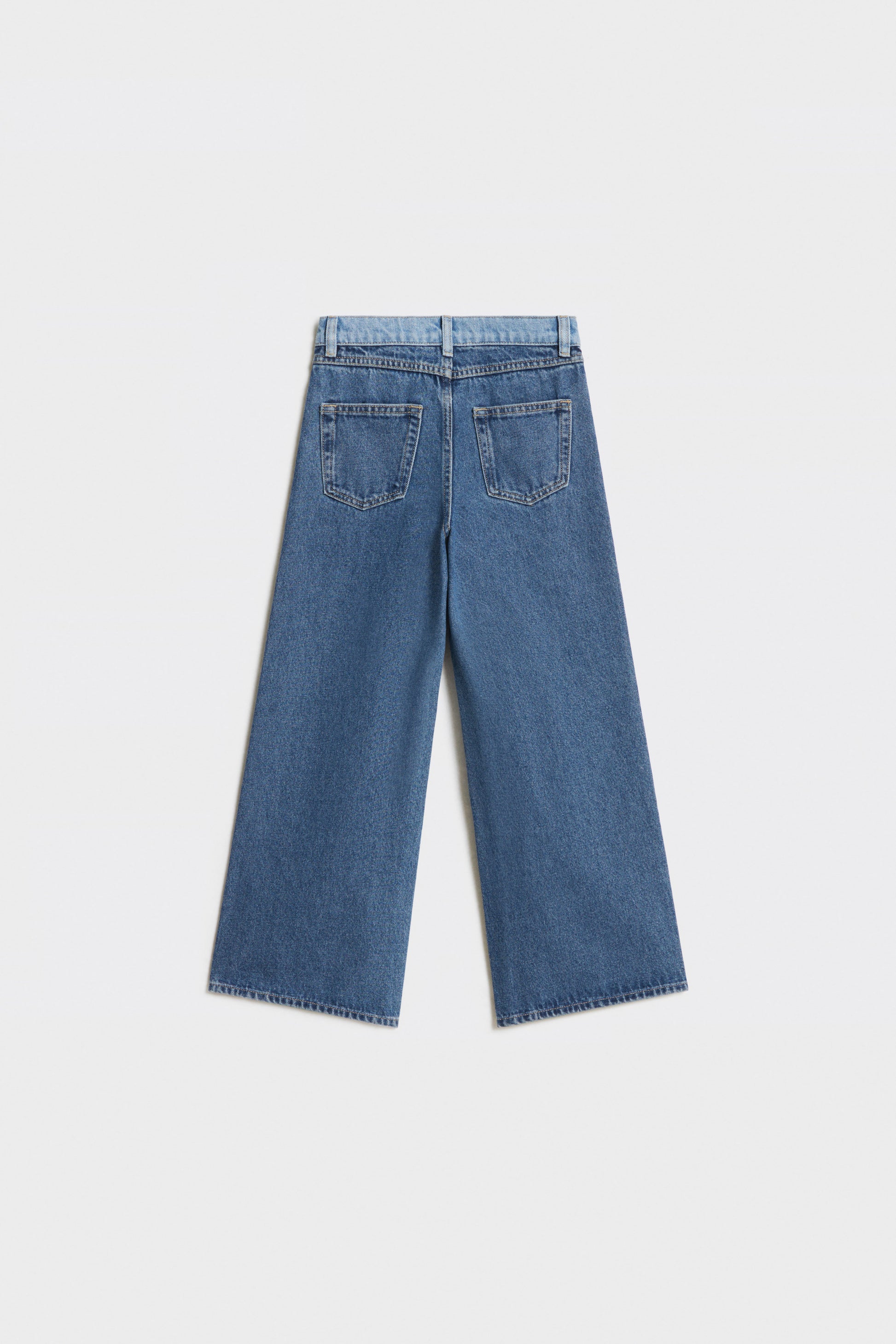 VINTAGE BLUE