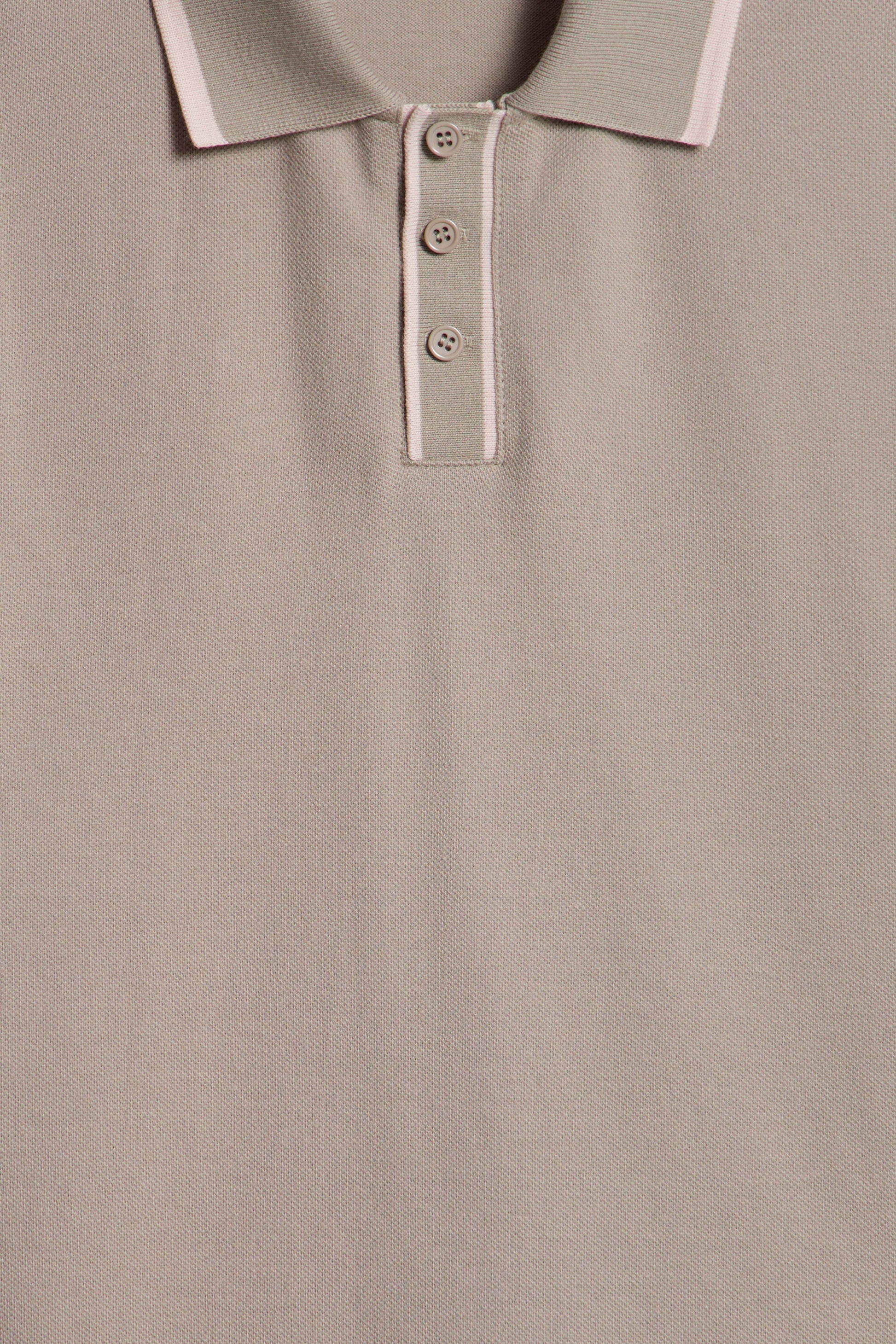 GREY BEIGE