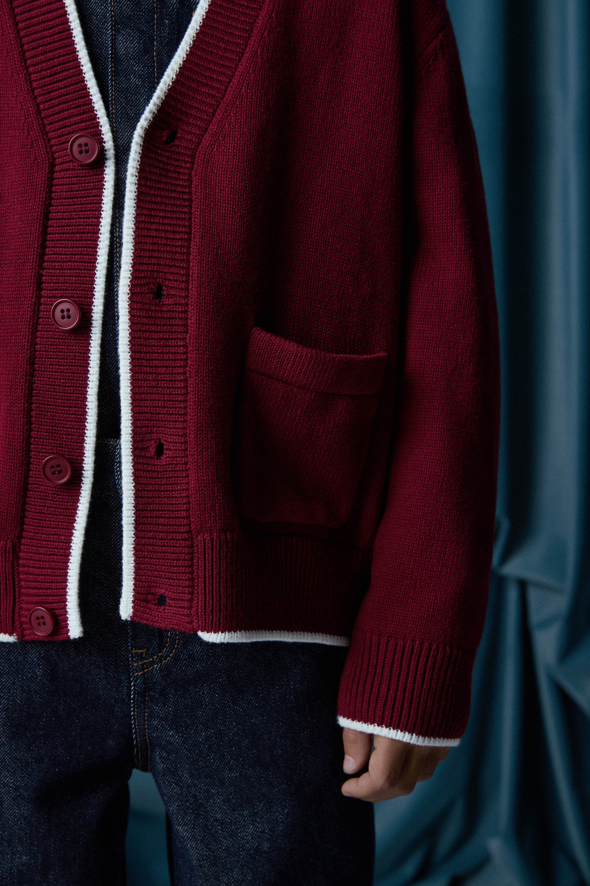MAROON