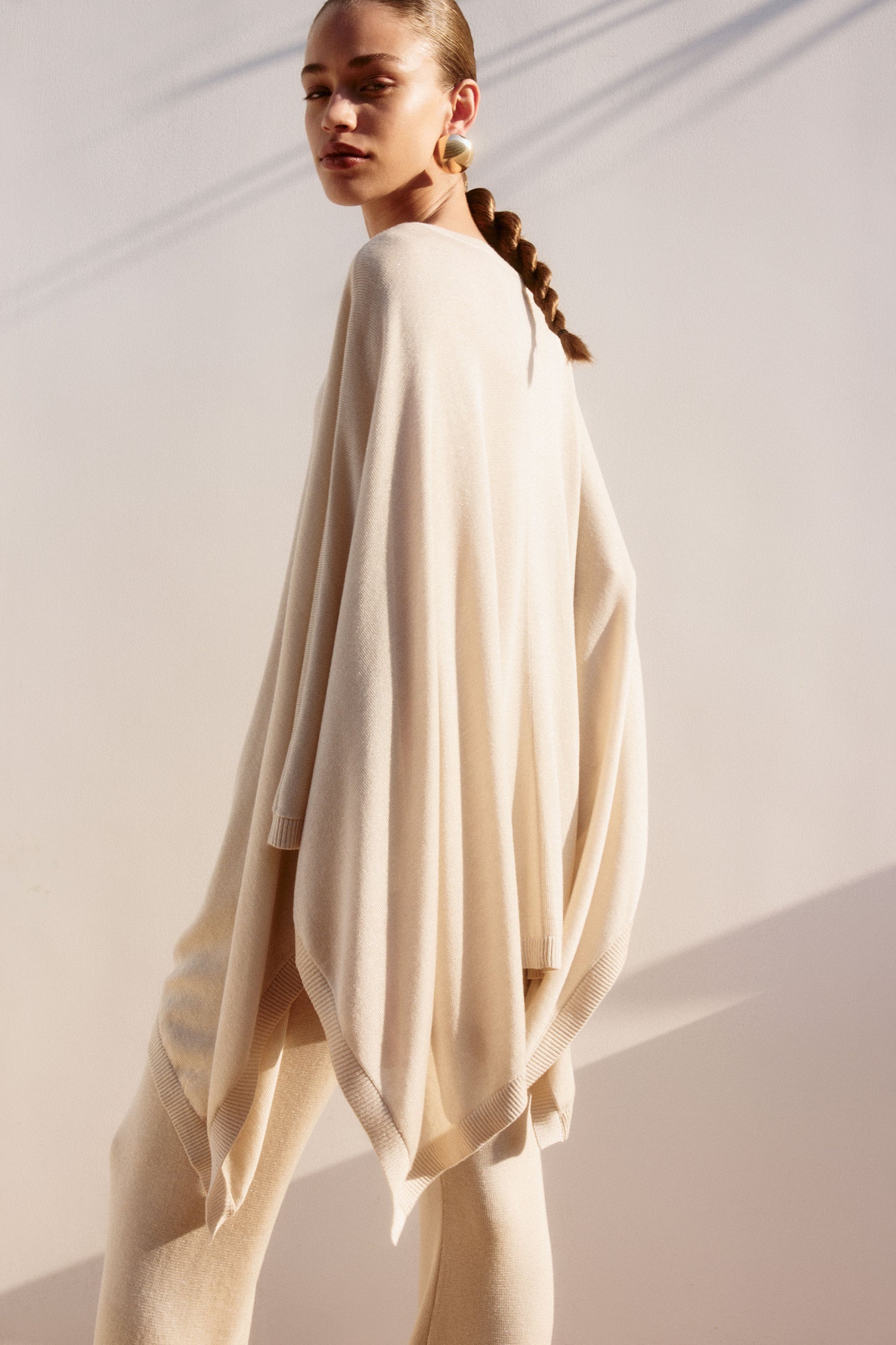LIGHT BEIGE