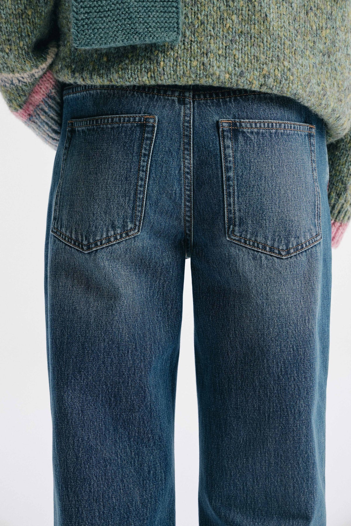 VINTAGE BLUE