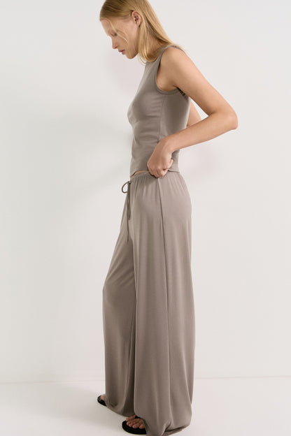 GRAY BROWN