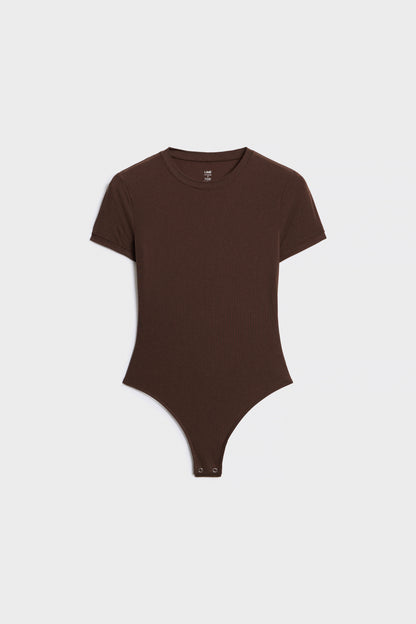 DARK BROWN