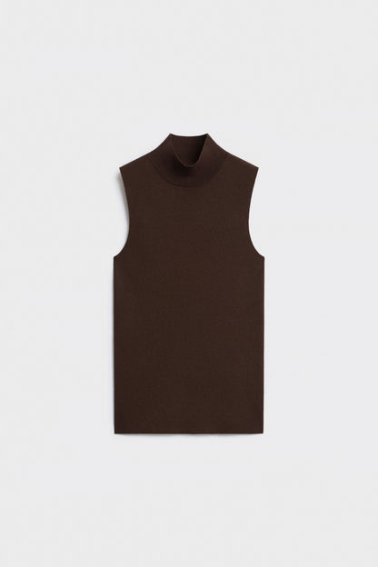 DARK BROWN
