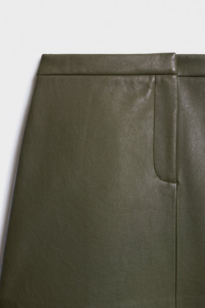 DARK GREEN