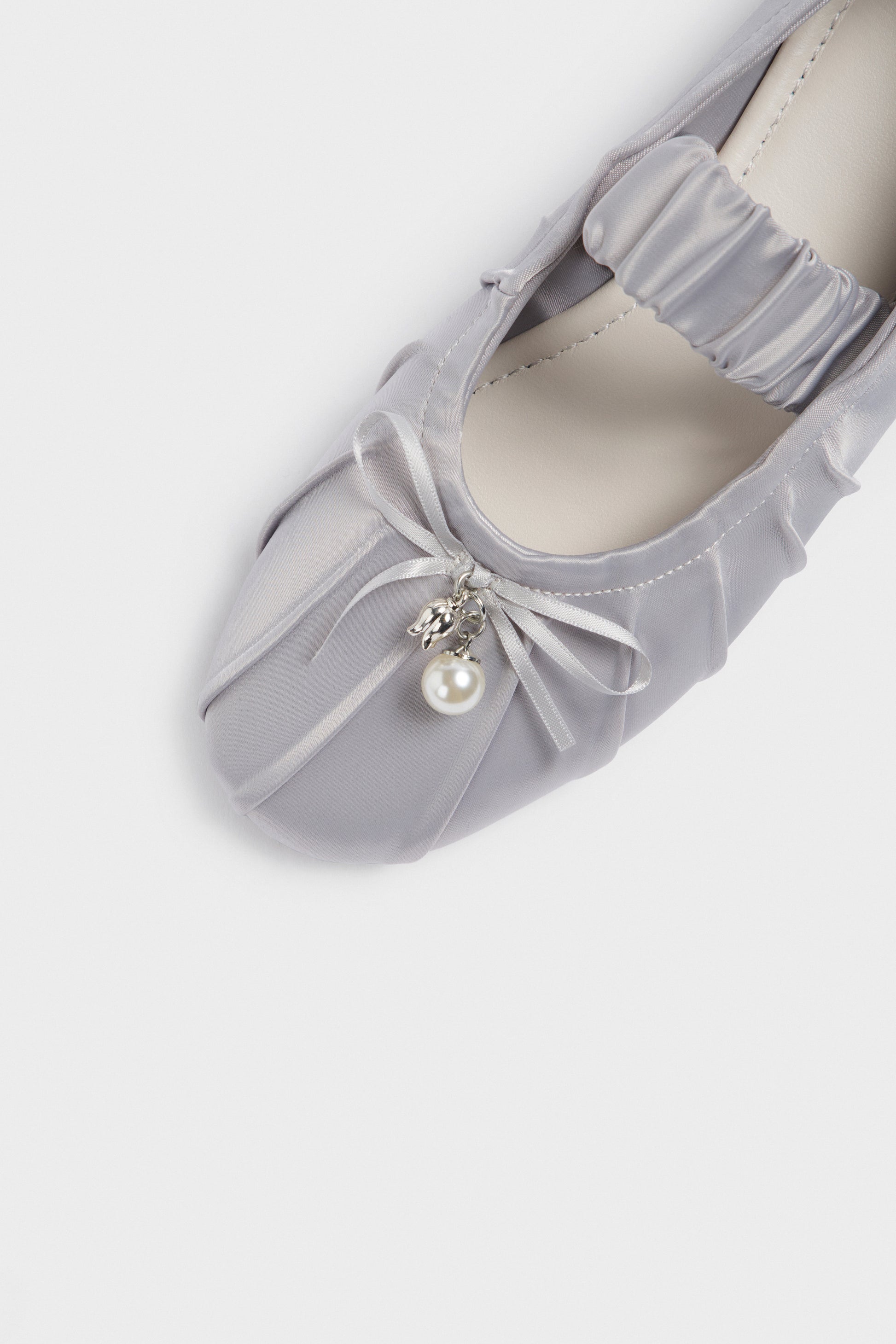LIGHT GREY