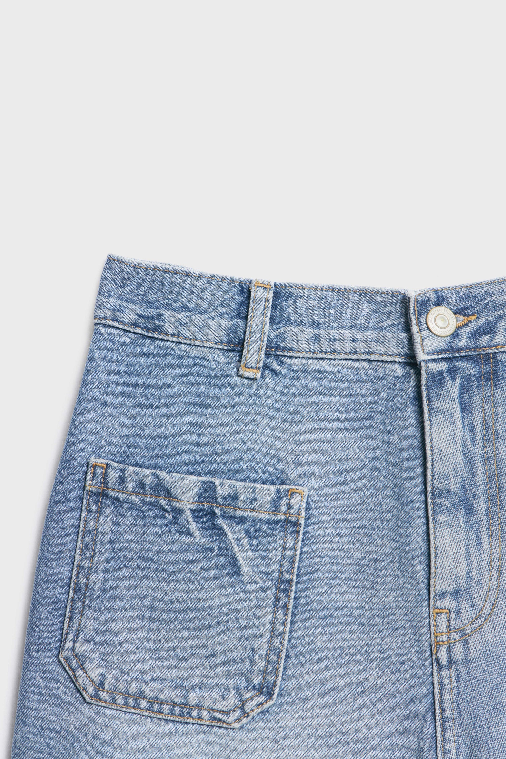 VINTAGE BLUE