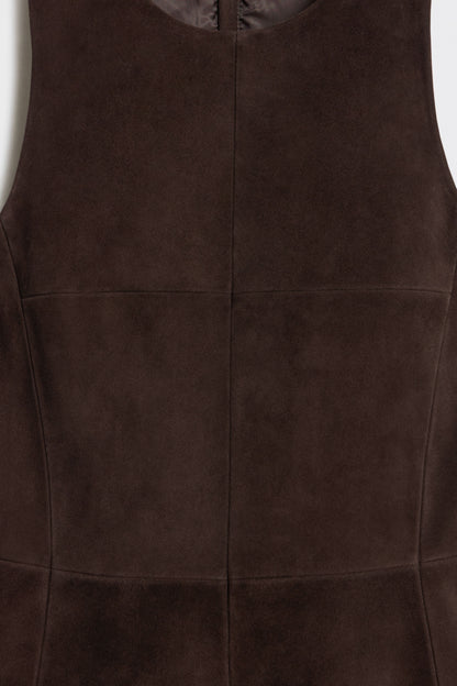 DARK BROWN