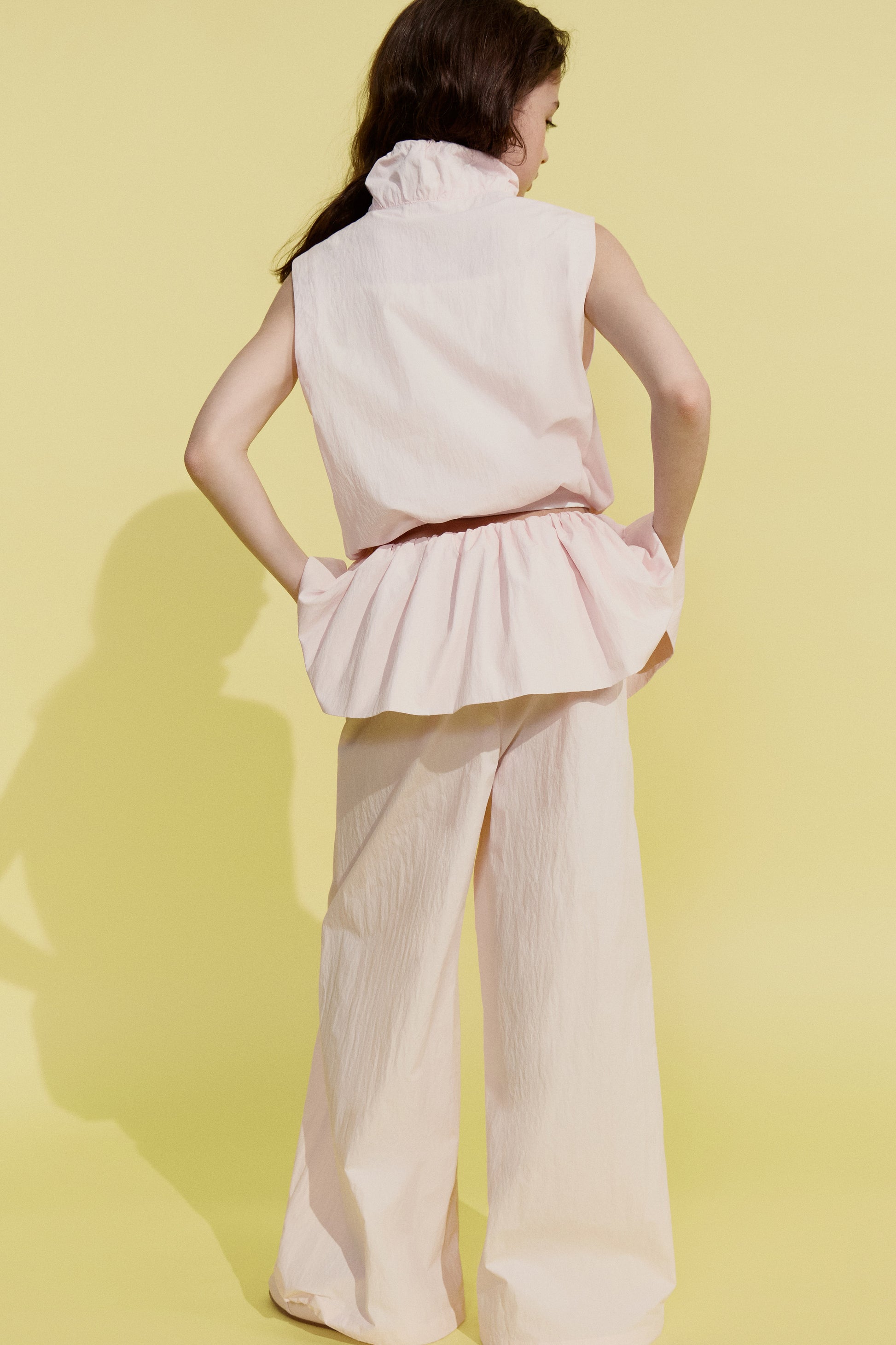 LIGHT PINK