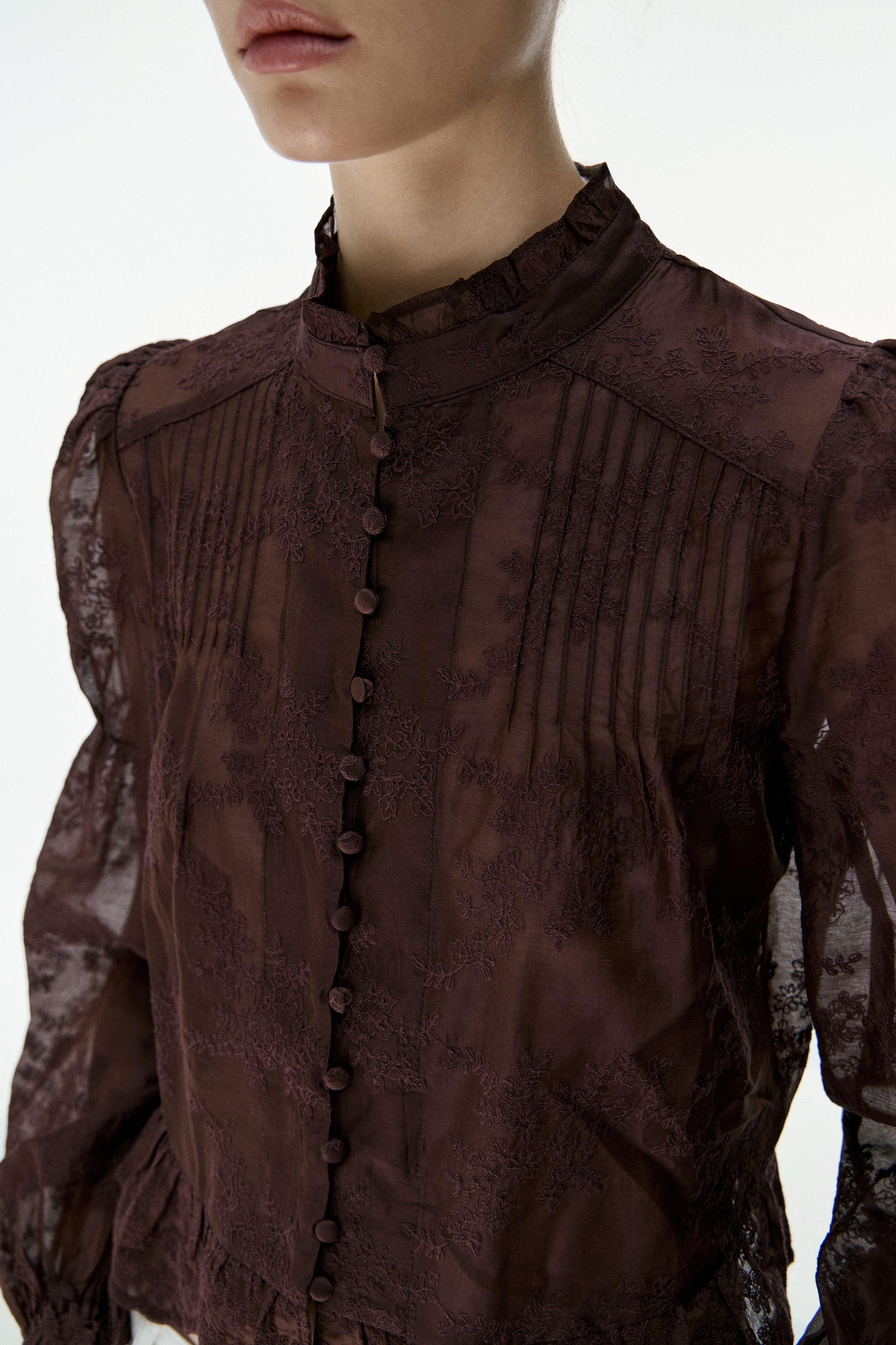 DARK BROWN