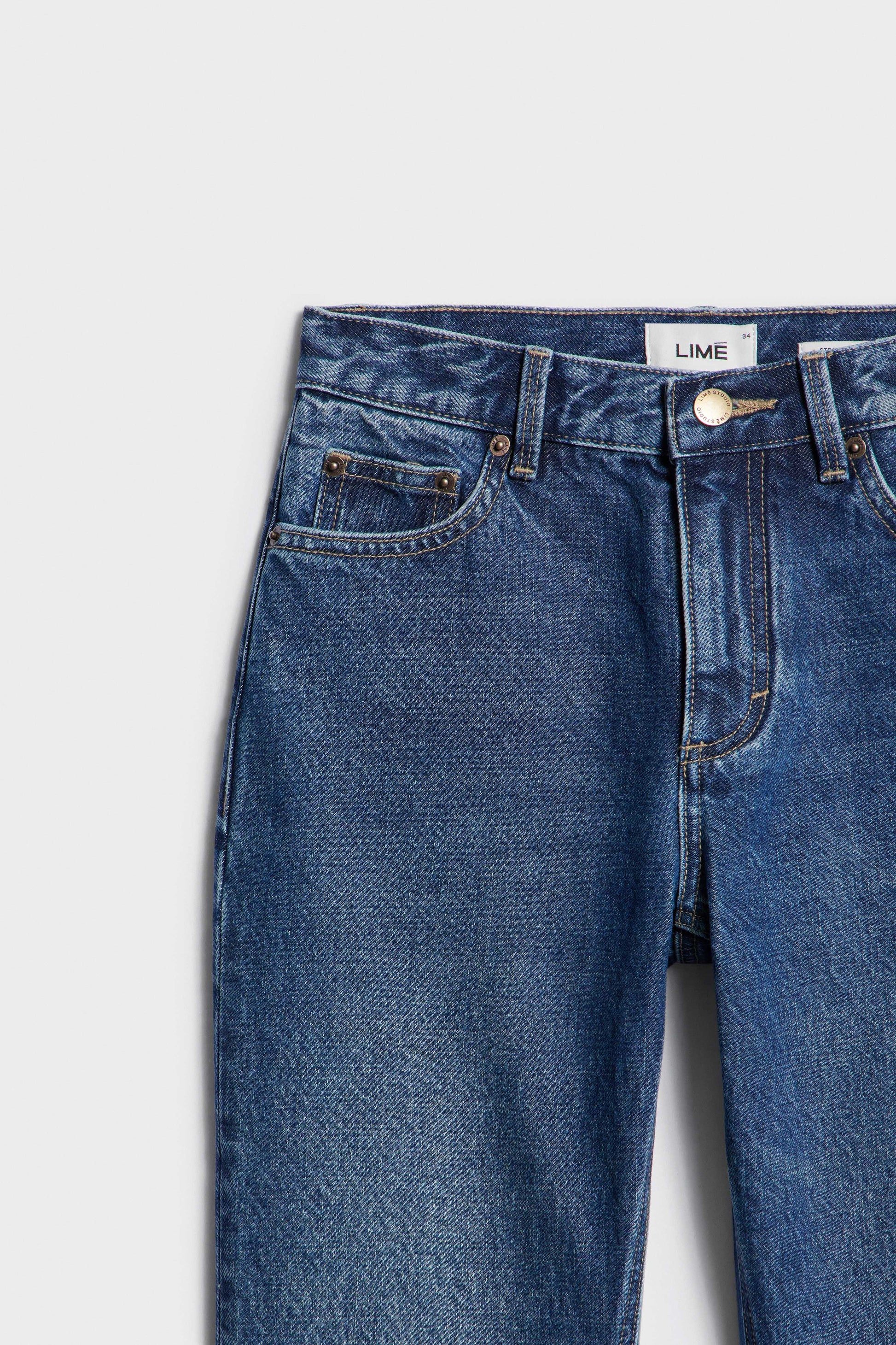 VINTAGE BLUE