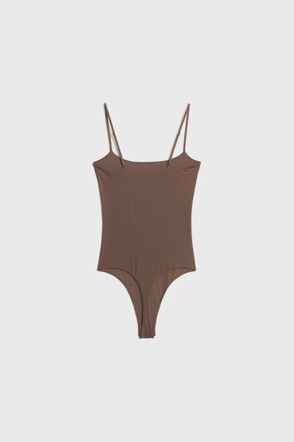 DARK BROWN
