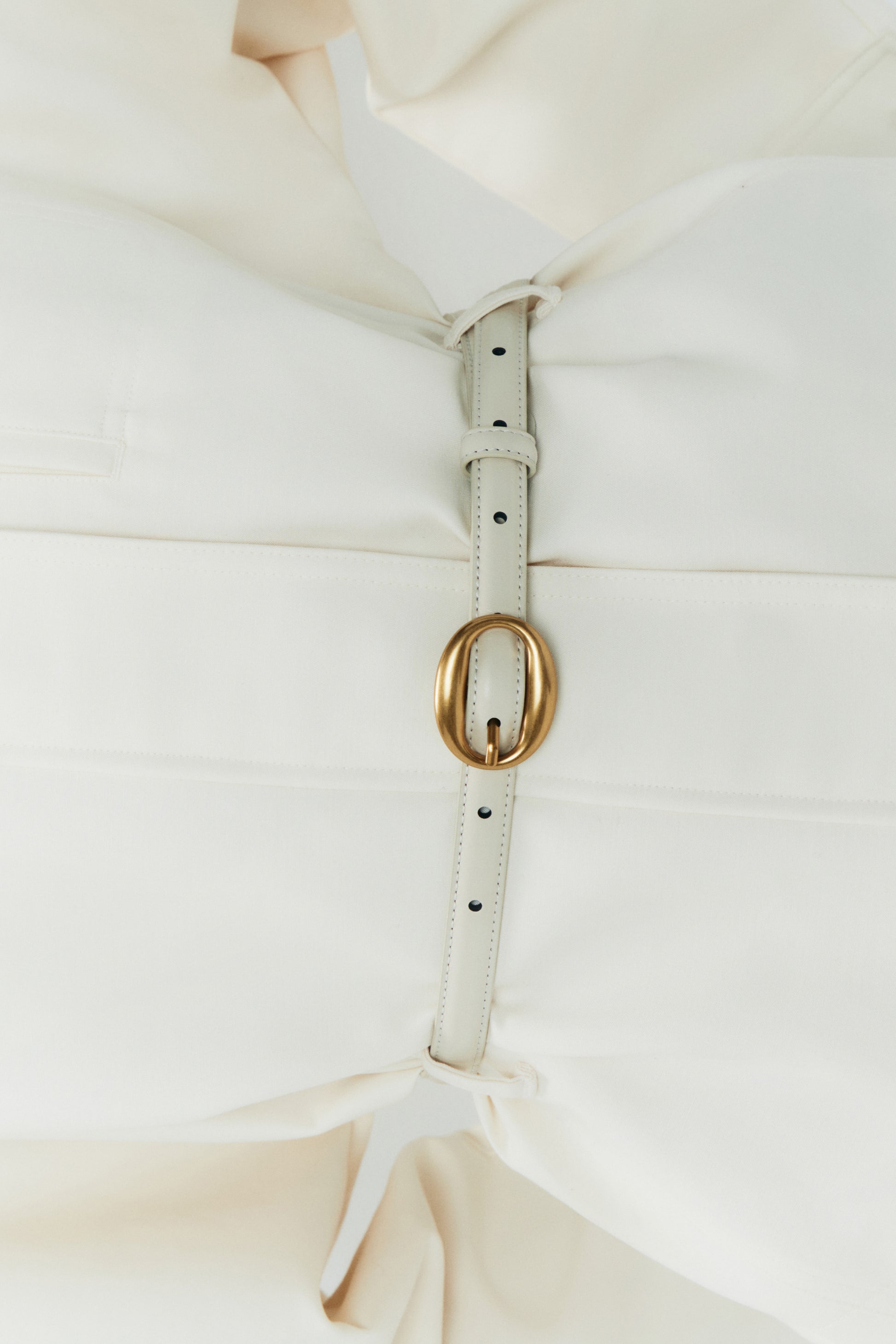 POWDER BEIGE