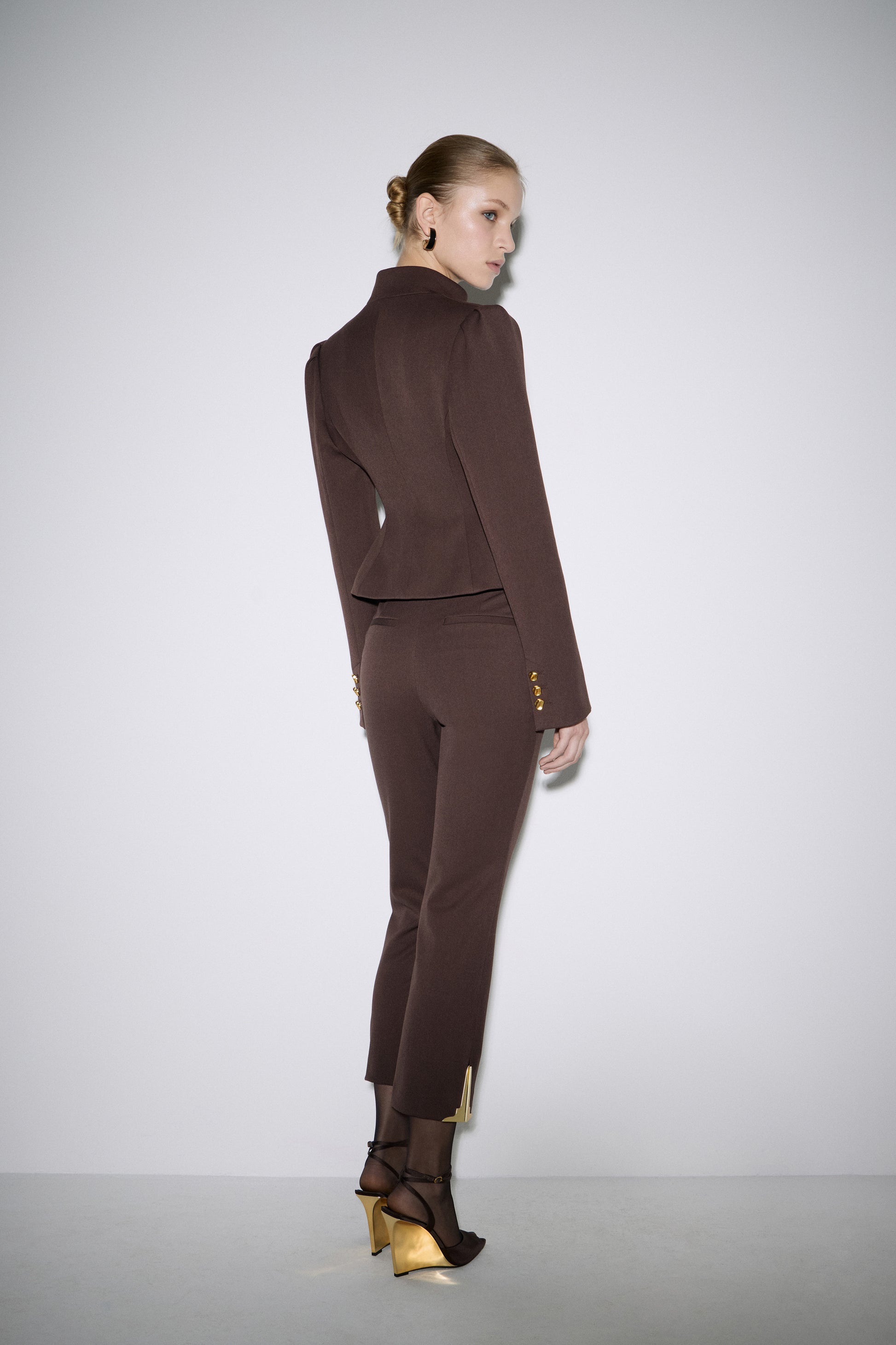 DARK BROWN