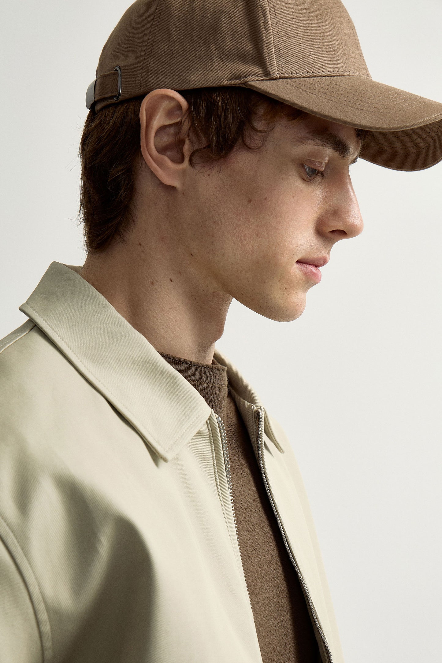 DARK BEIGE