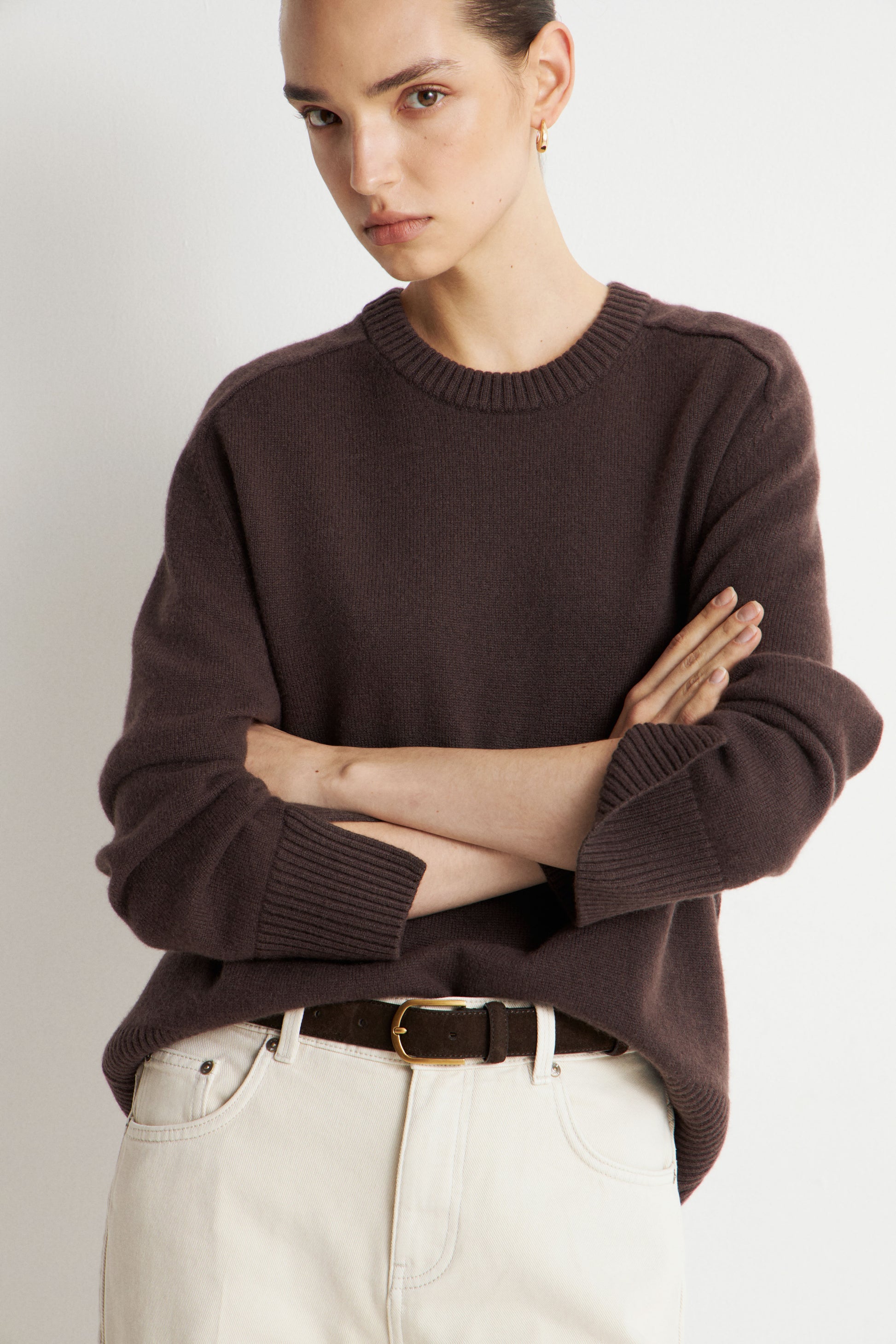 DARK BROWN