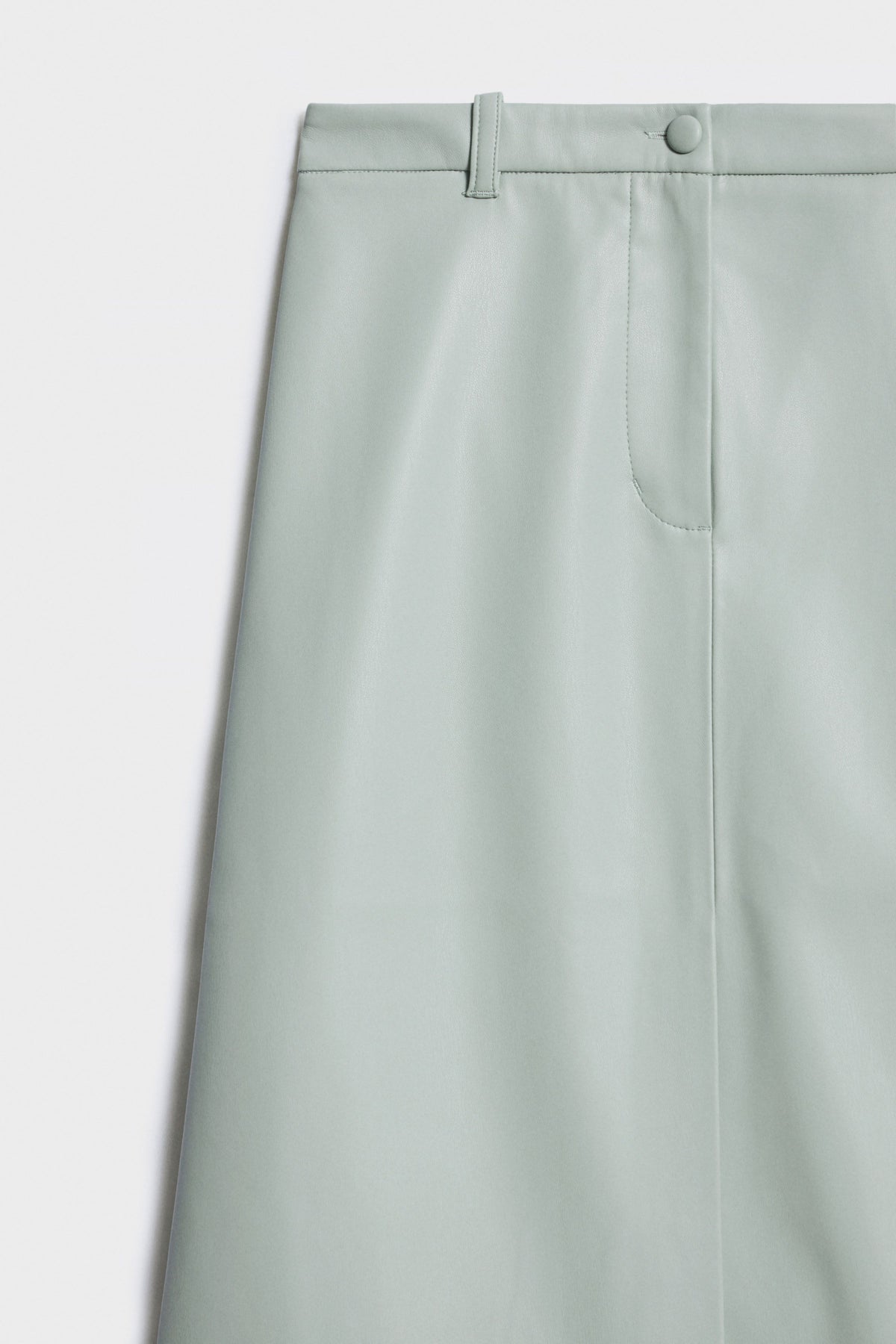 MINERAL GREEN