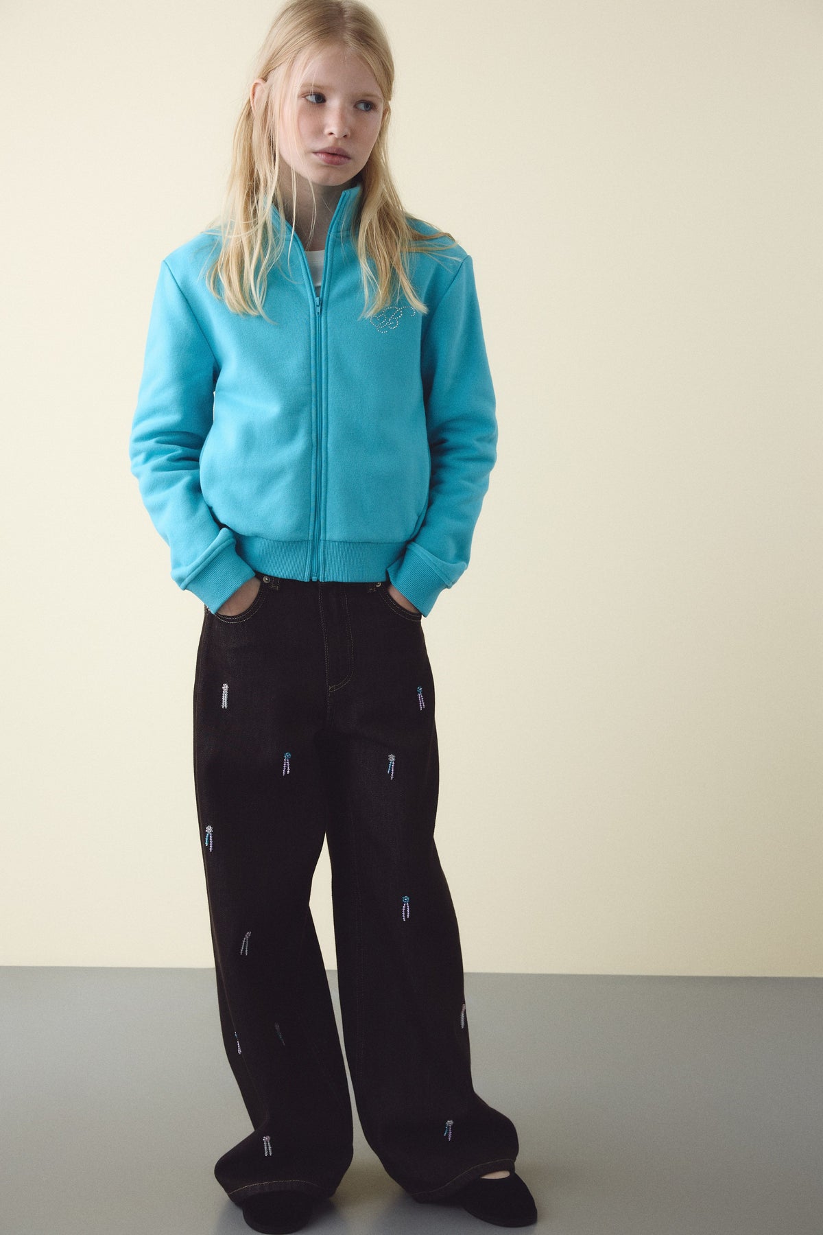 LIGHT TURQUOISE