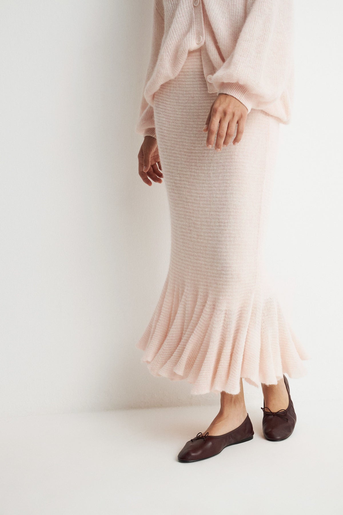 LIGHT PINK