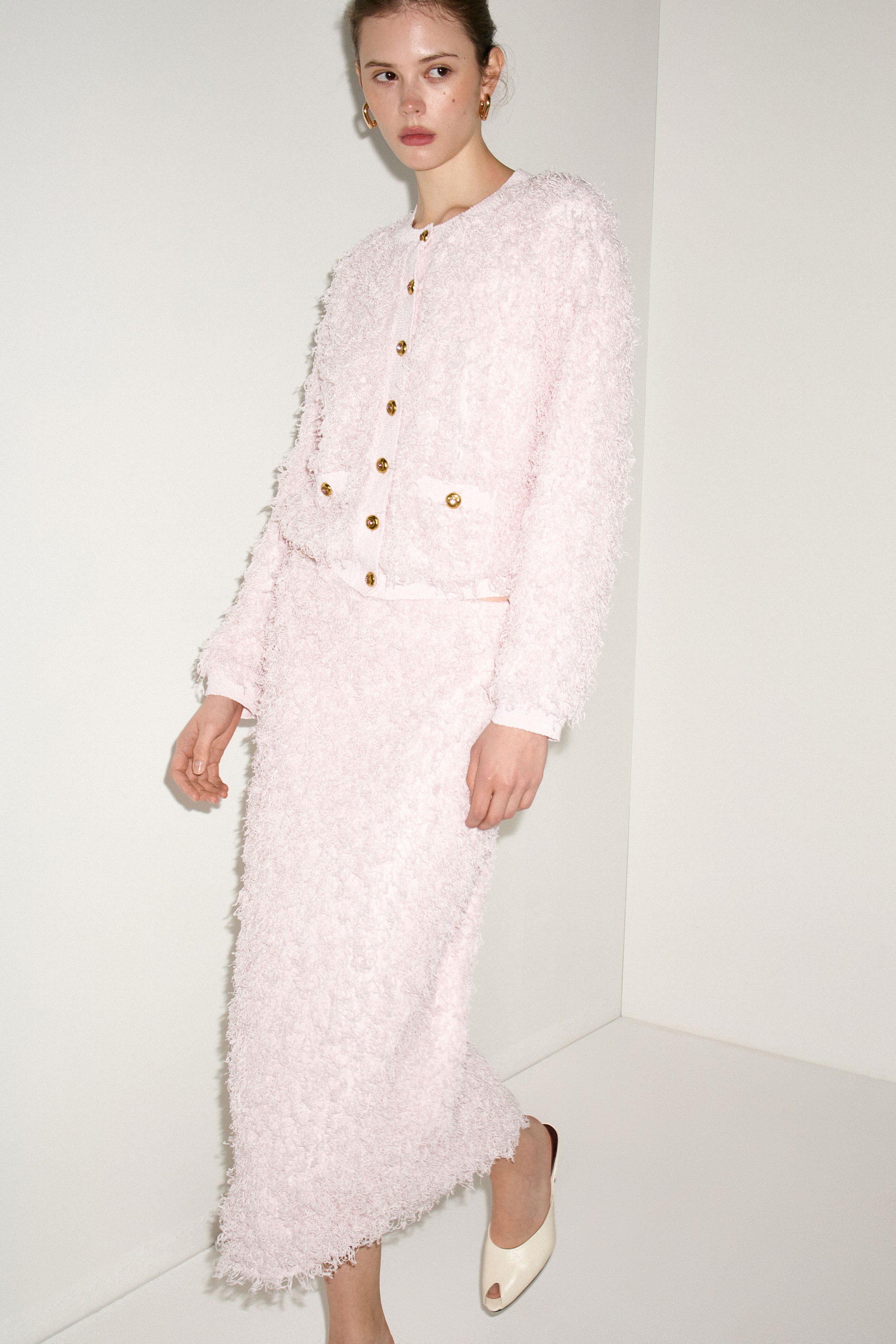 LIGHT PINK