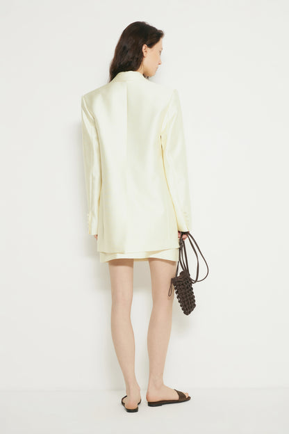 LIGHT YELLOW
