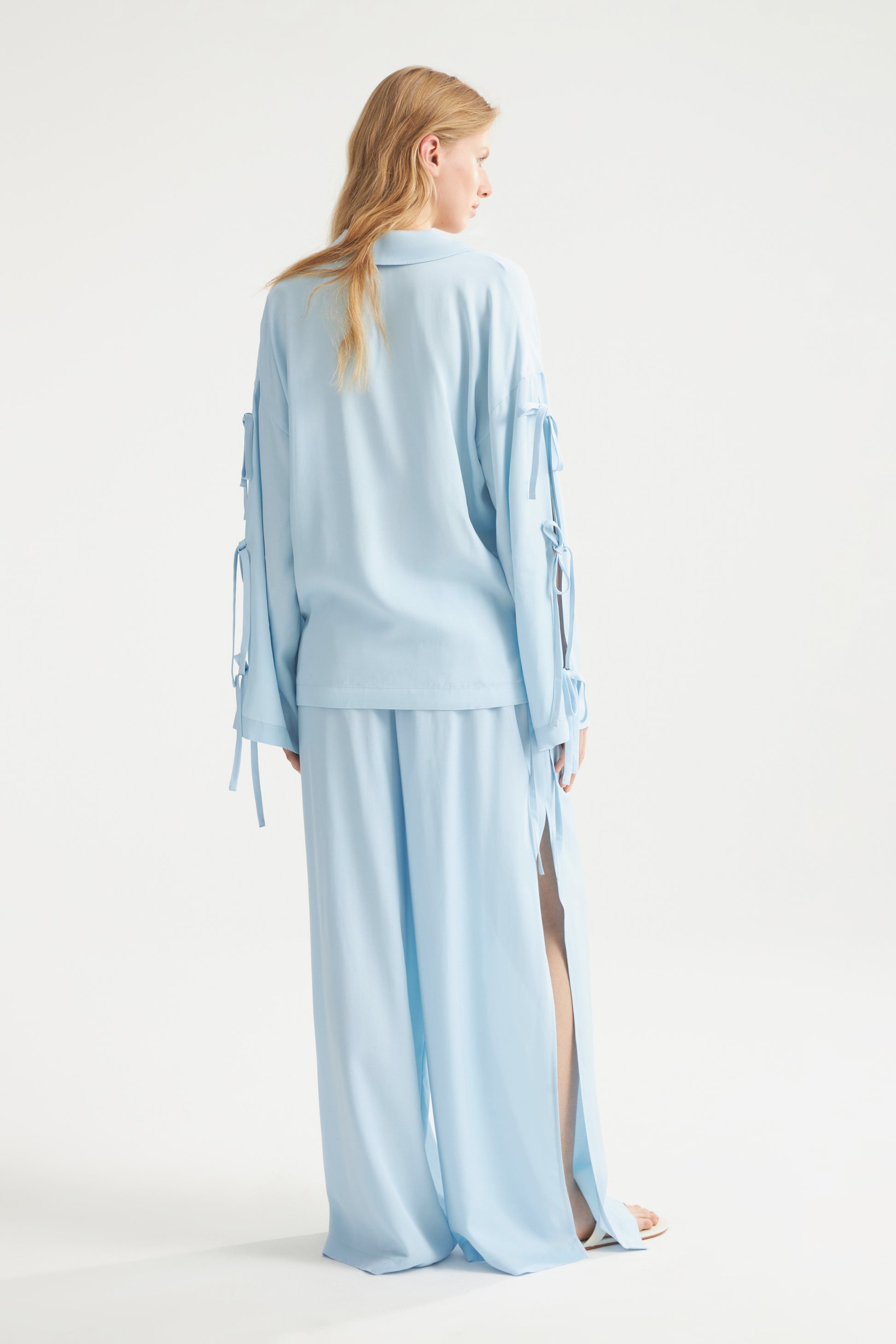 LIGHT BLUE