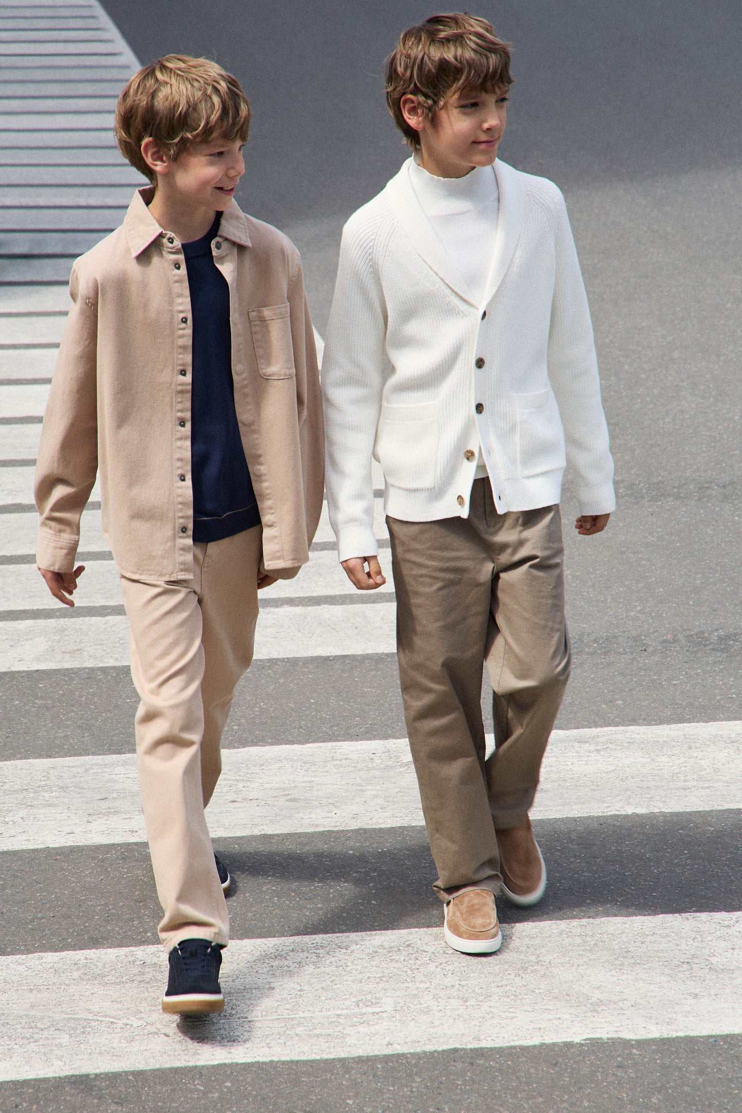 LIGHT BEIGE
