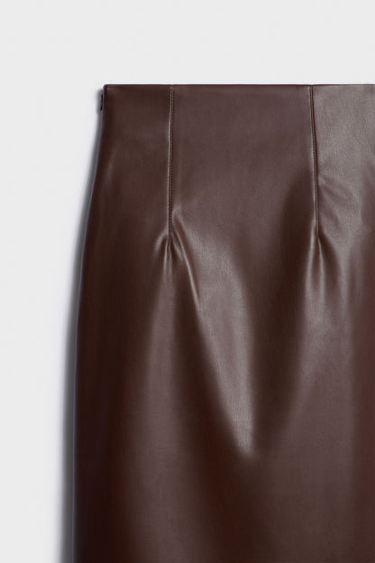 DARK BROWN