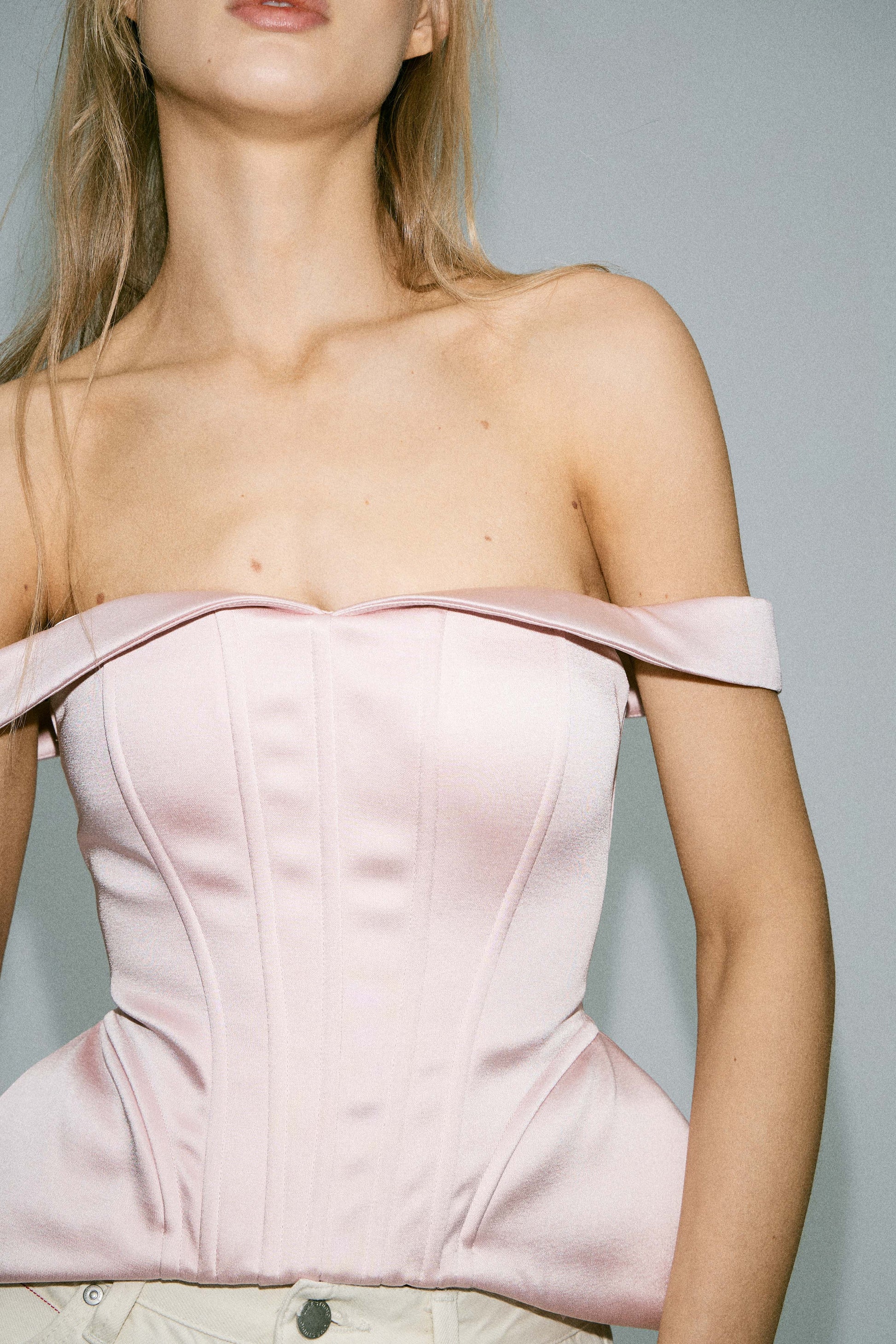 LIGHT PINK