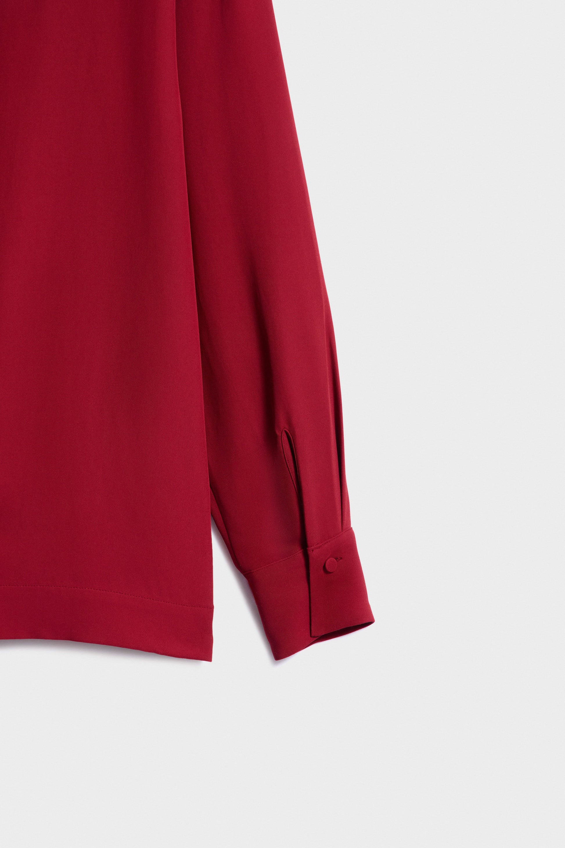 DARK RED