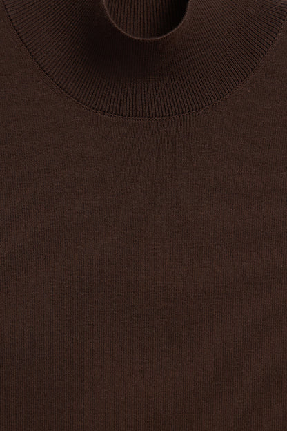 DARK BROWN