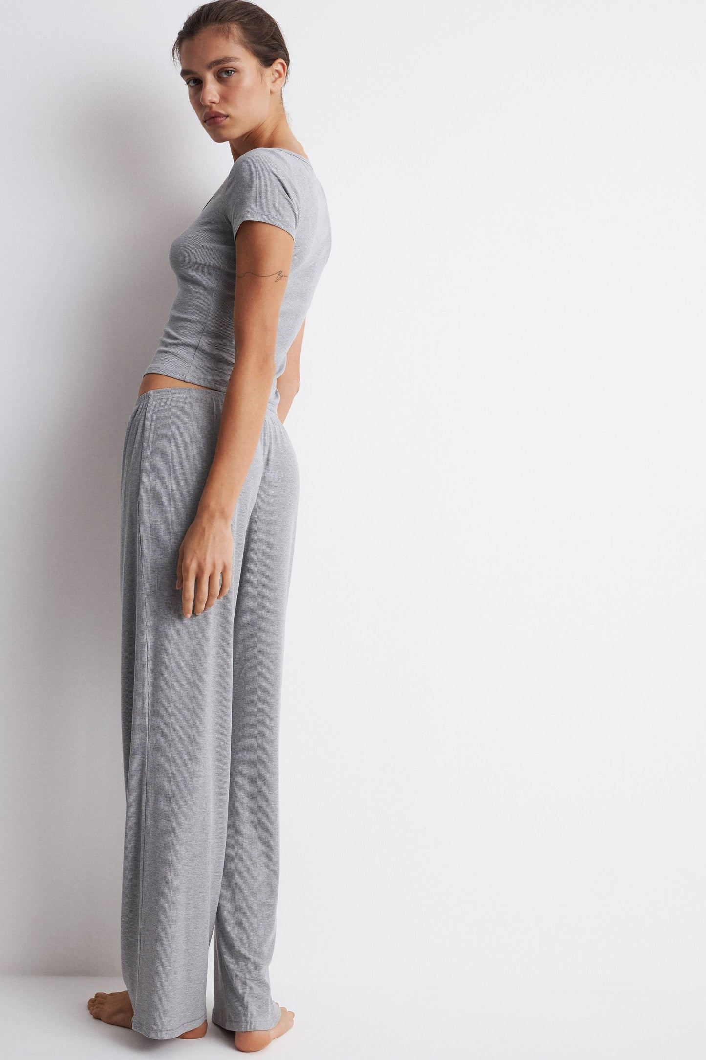 LIGHT GREY MELANGE