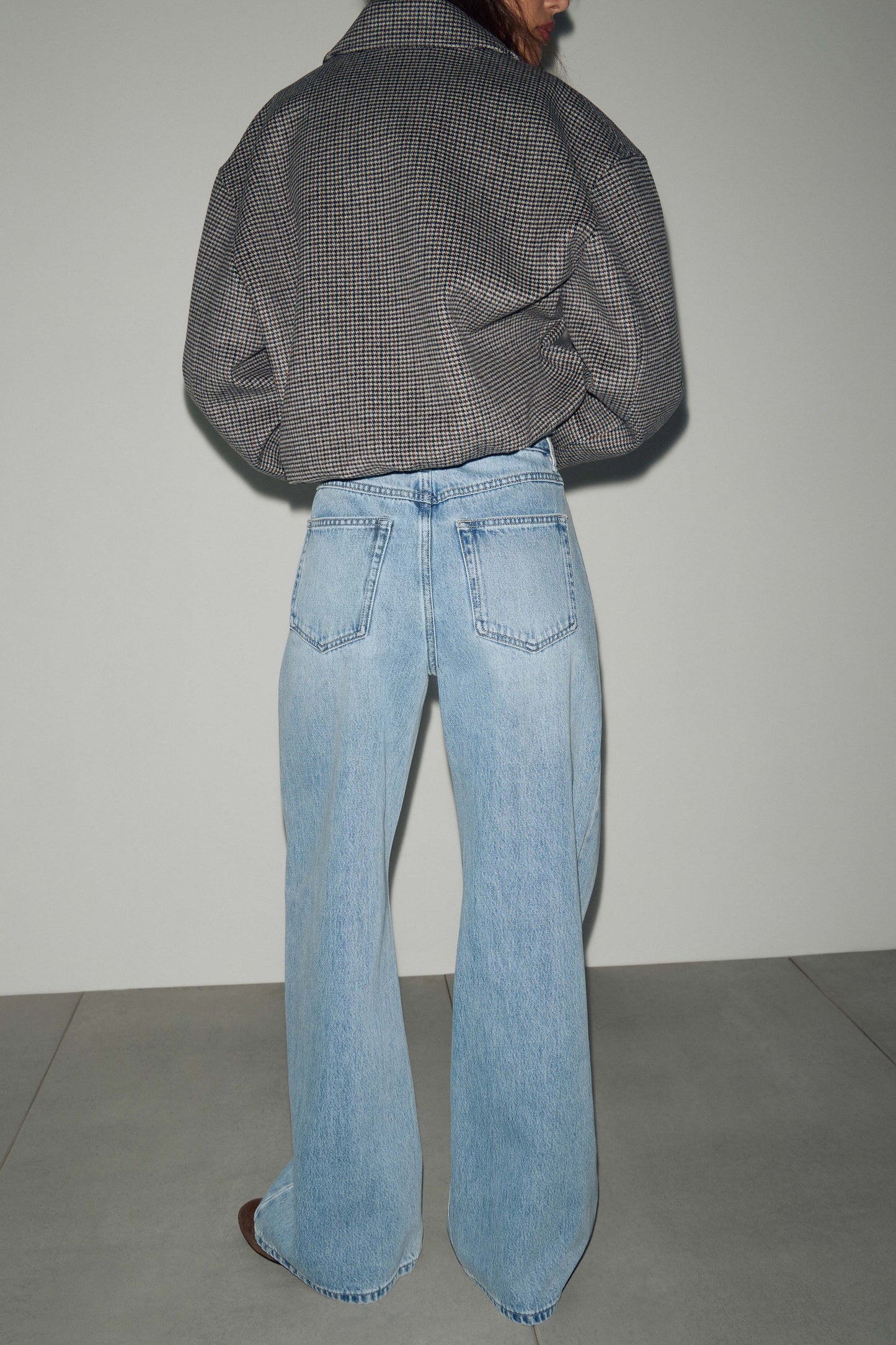 VINTAGE BLUE