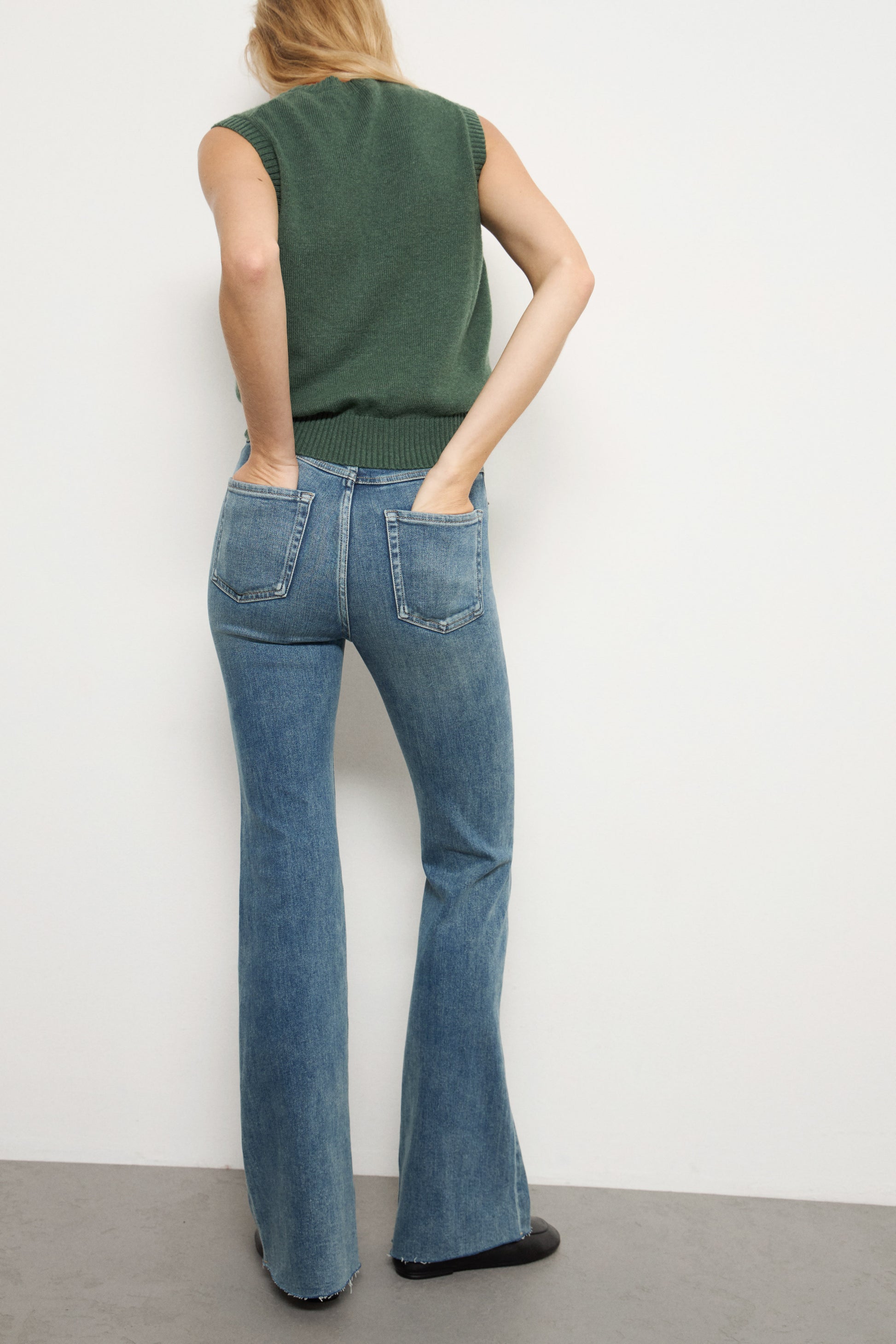 VINTAGE BLUE