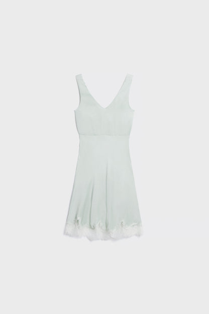 LIGHT GREEN