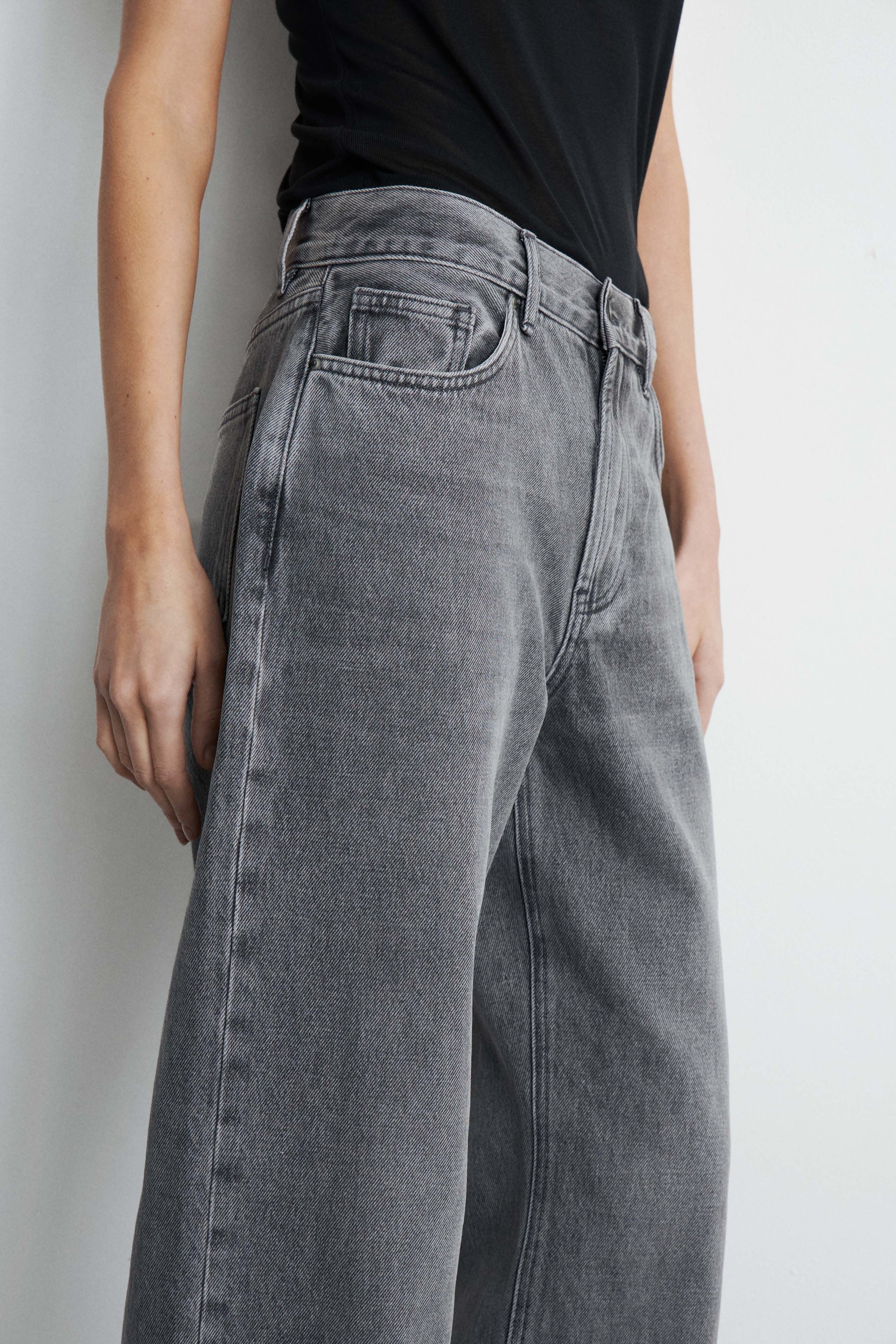 CONCRETE GREY