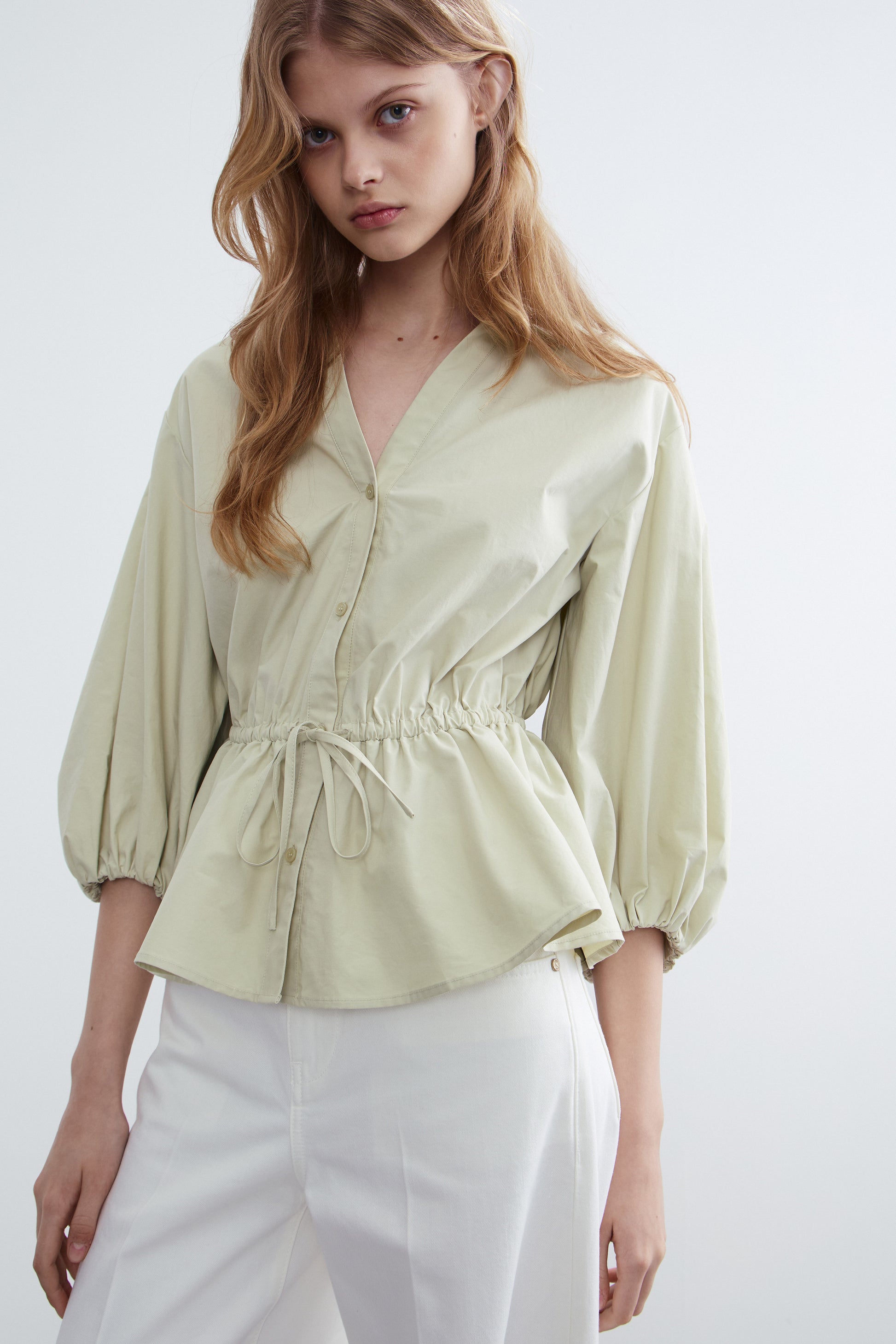 LIGHT GREEN