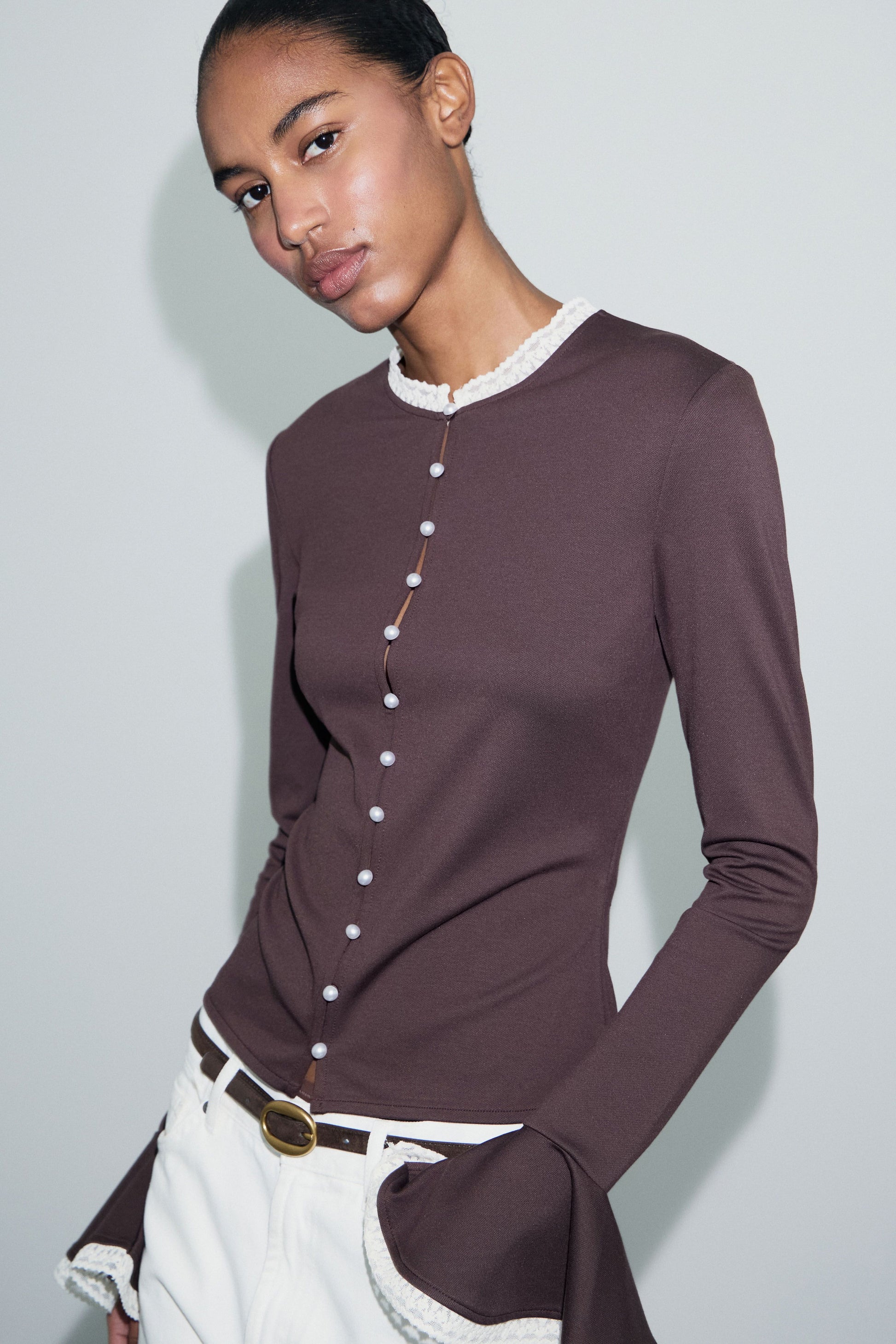 DARK BROWN