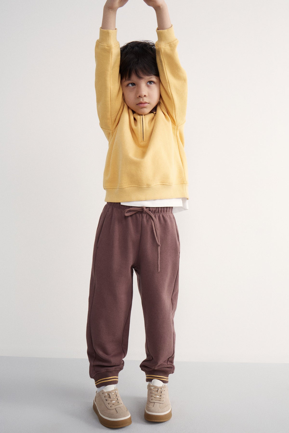 DARK BEIGE