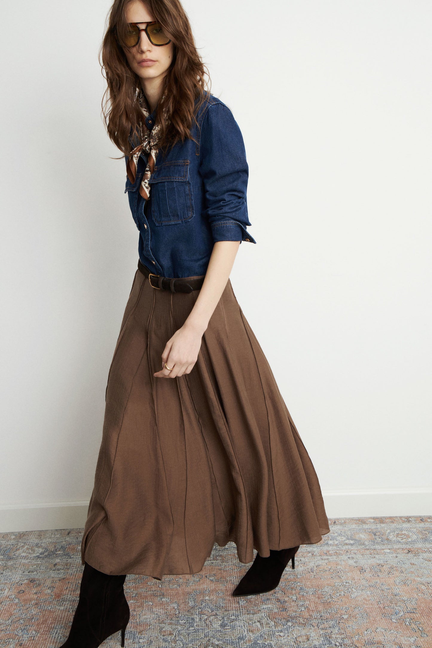 GRAY BROWN