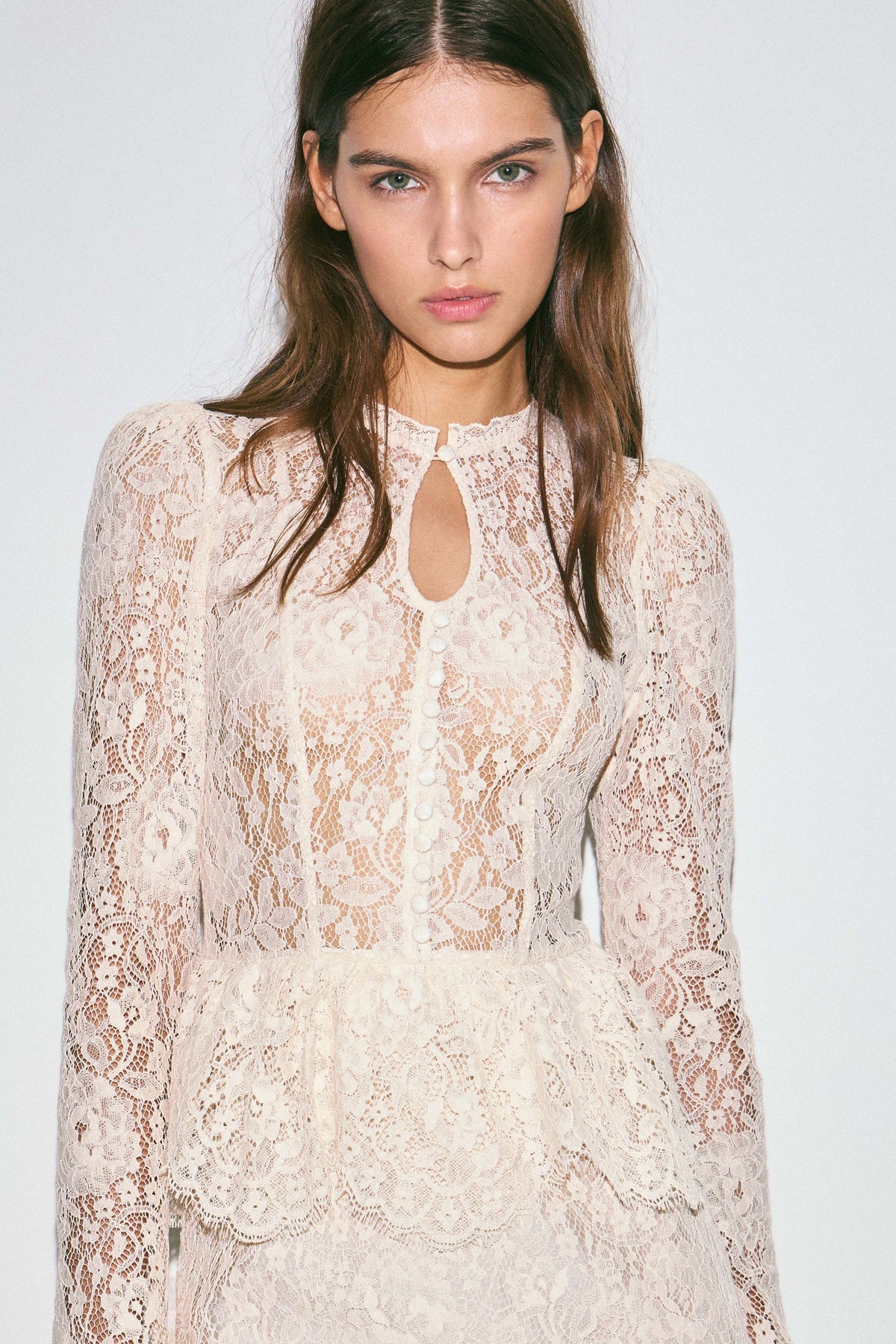 POWDER BEIGE